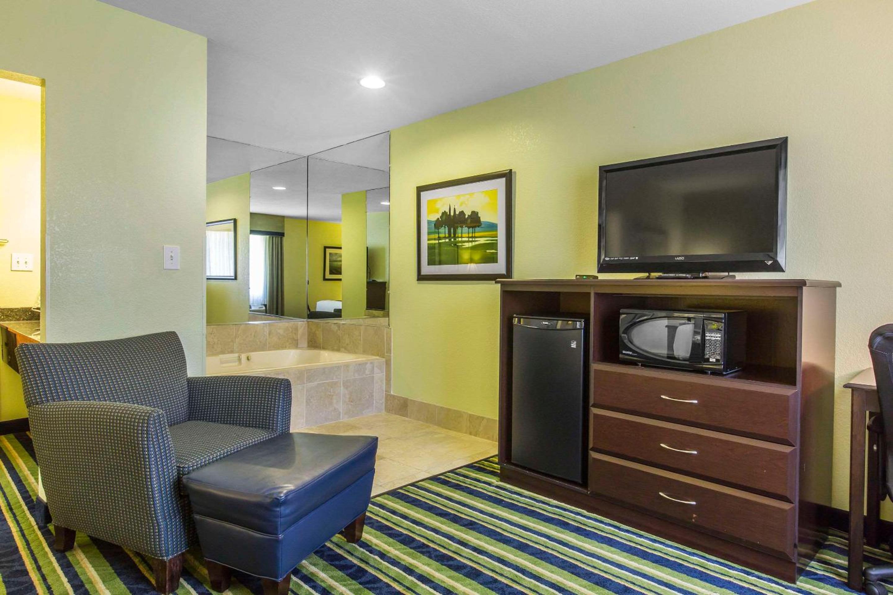 Quality Inn Cedartown