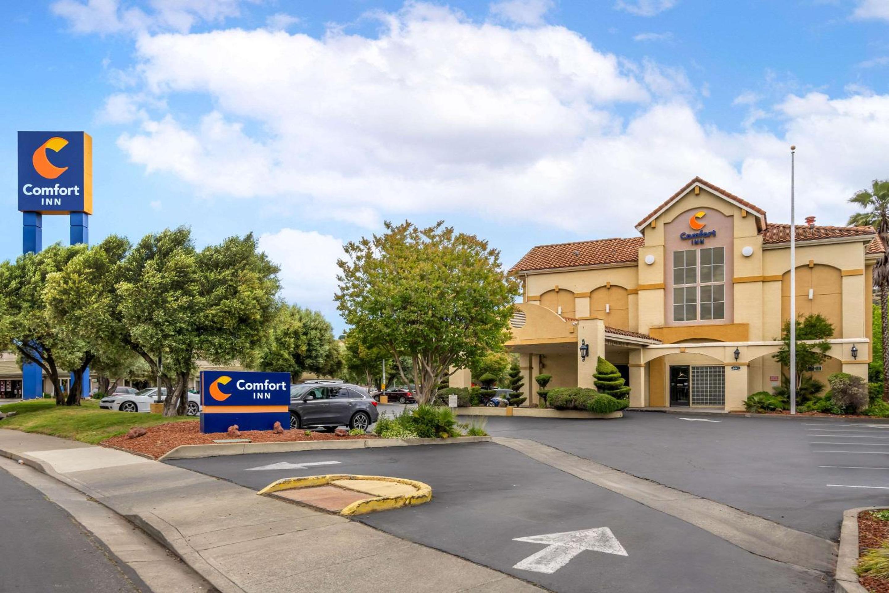 Comfort Inn Fairfield Napa Valley Area - Property Image 3