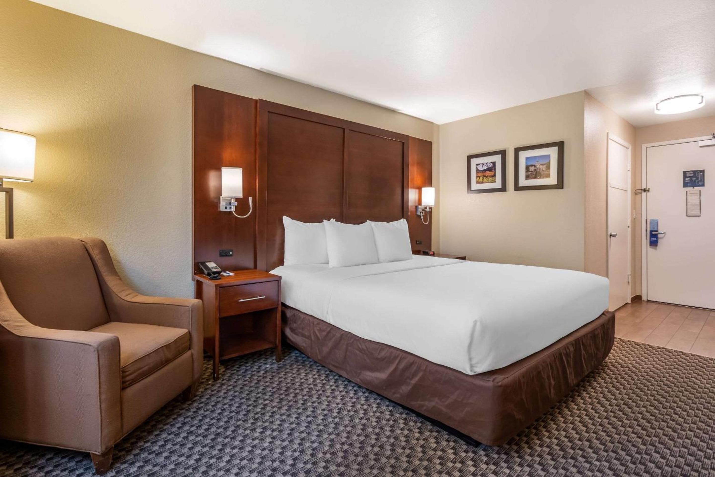 Comfort Inn Fairfield Napa Valley Area - Property Image 6
