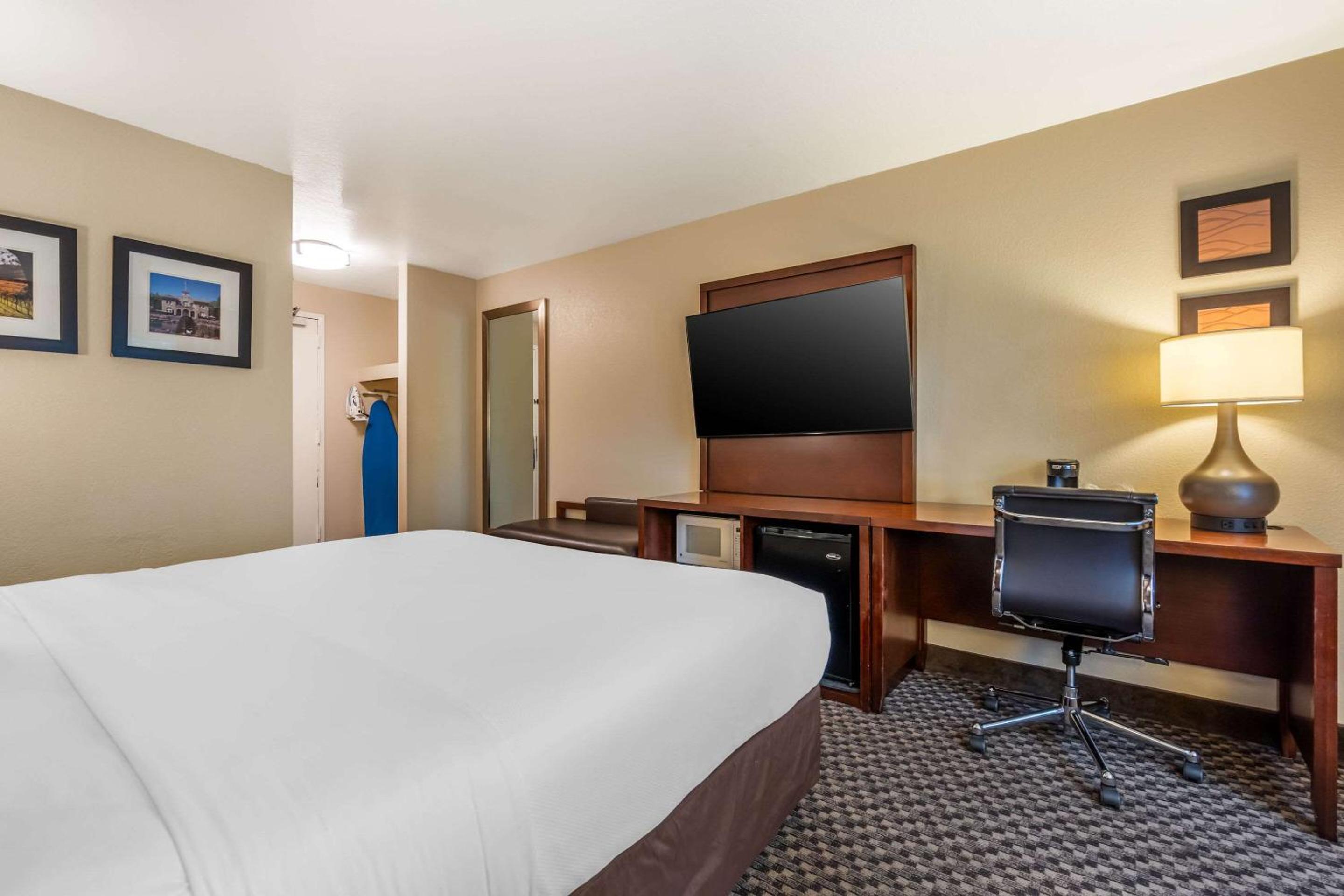 Comfort Inn Fairfield Napa Valley Area - Property Image 7