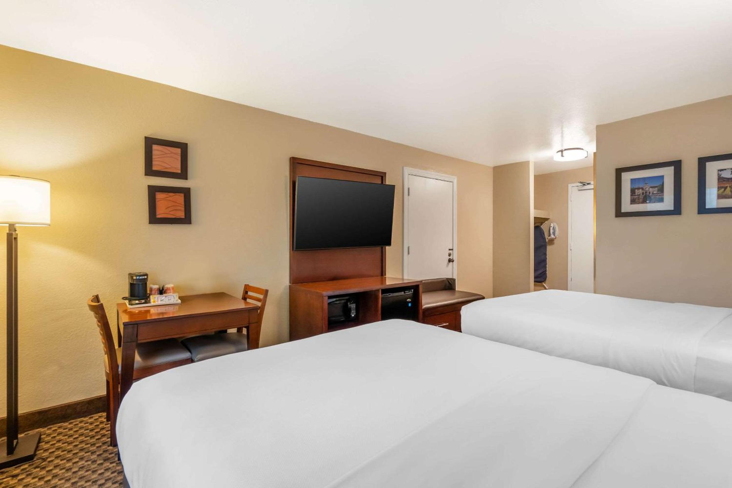Comfort Inn Fairfield Napa Valley Area - Property Image 11