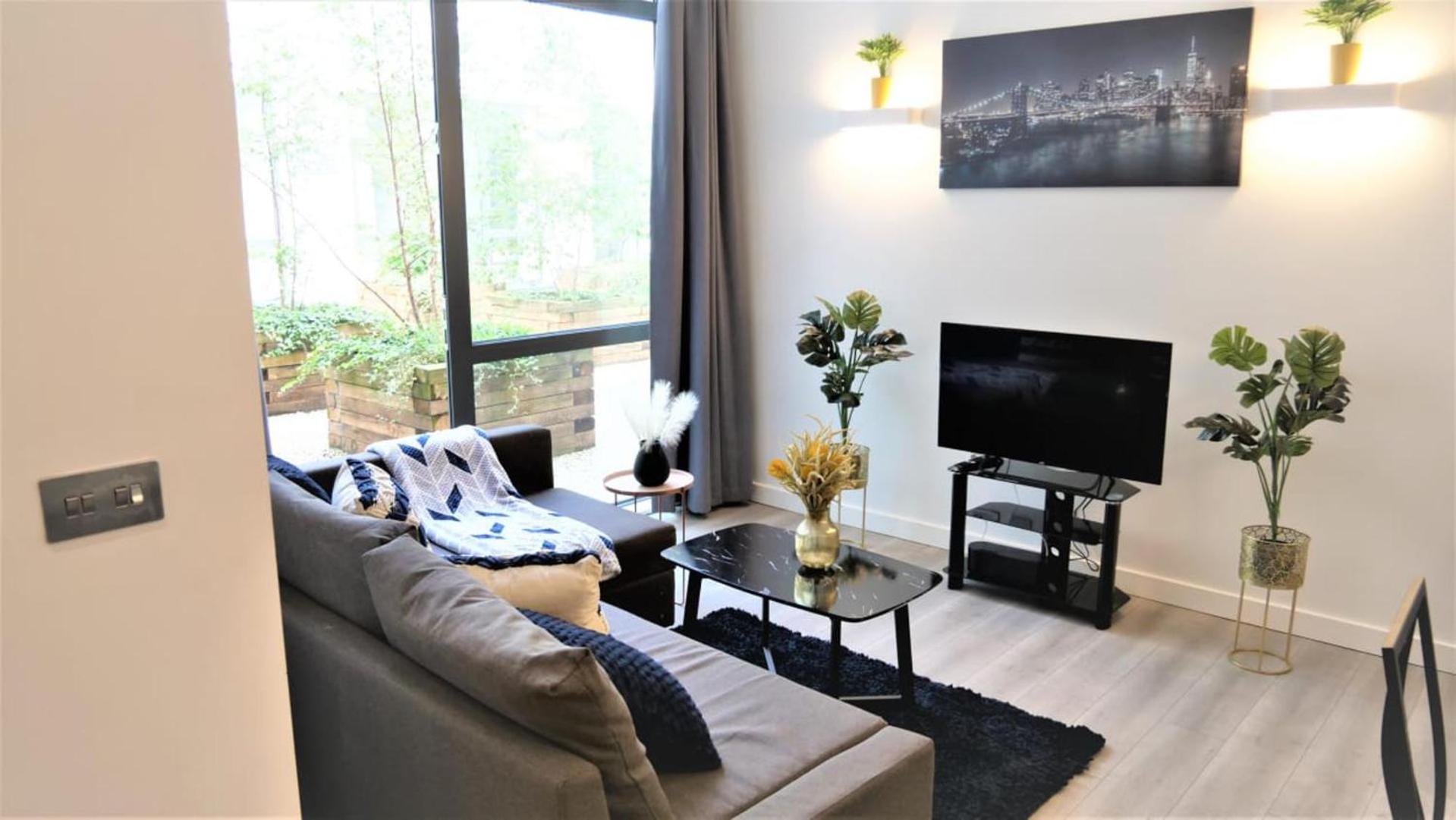 Capital Drive Cozy Apartment in Milton Keynes view 3