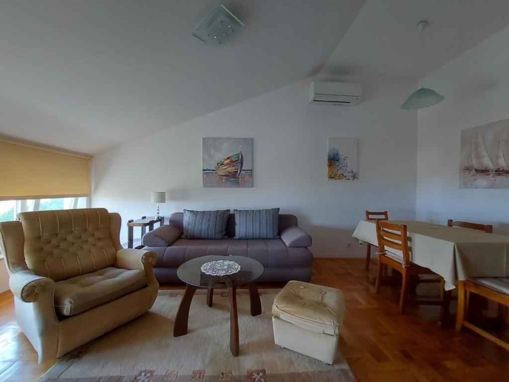 Apartmani Nada