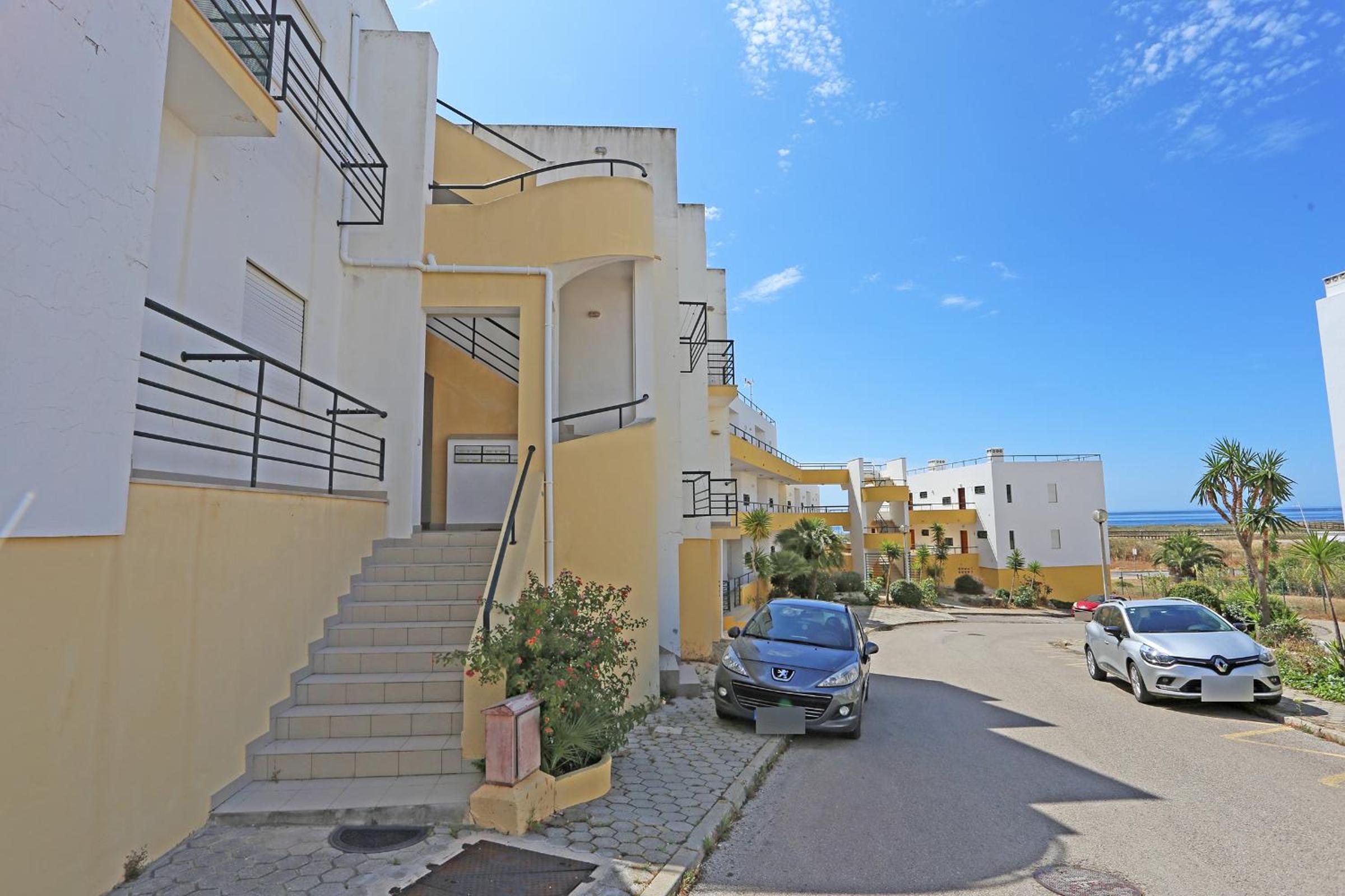 Quinta dos Pinheiros Apartments