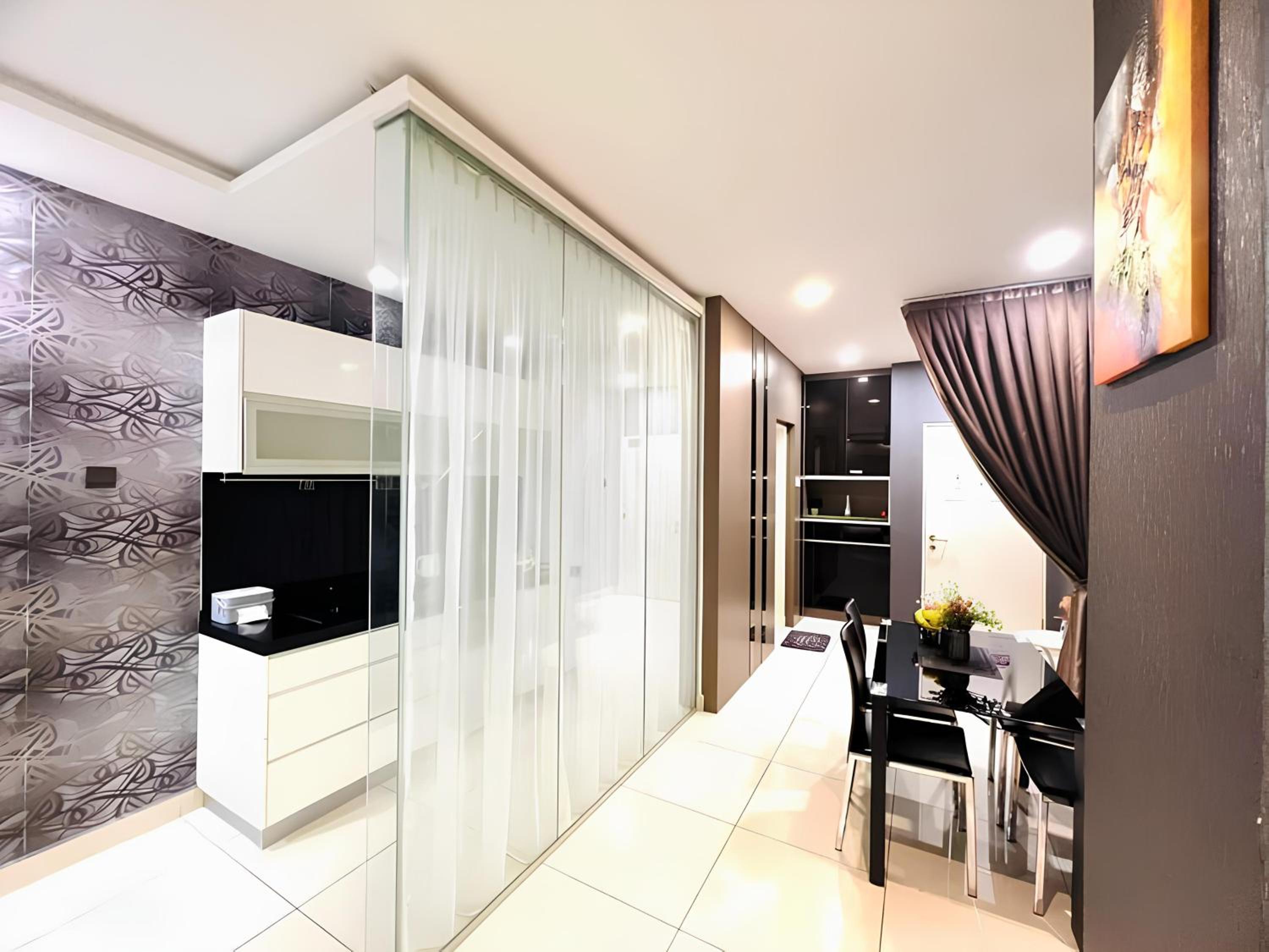 Mansion One l 5pax 1R1B l Cityview l Gleneagle l by PerfectSweetHome photo 4