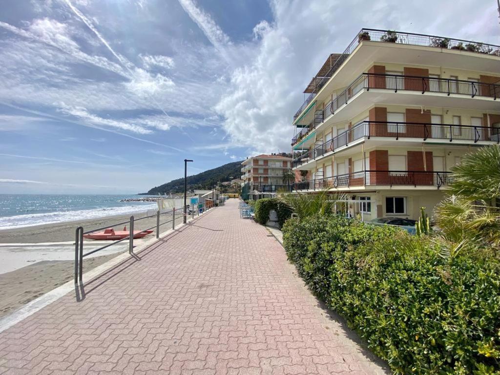 Appartamento sul Lungomare by Tempovacanza
