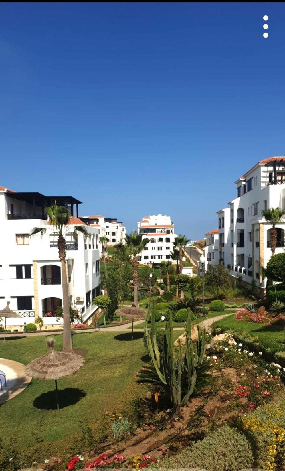 Lilacs Garden Cabo Negro Piscines WiFi -only family