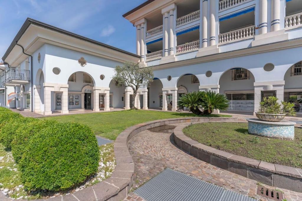 Vista Lago 180 vicino Terme di Sirmione photo 2