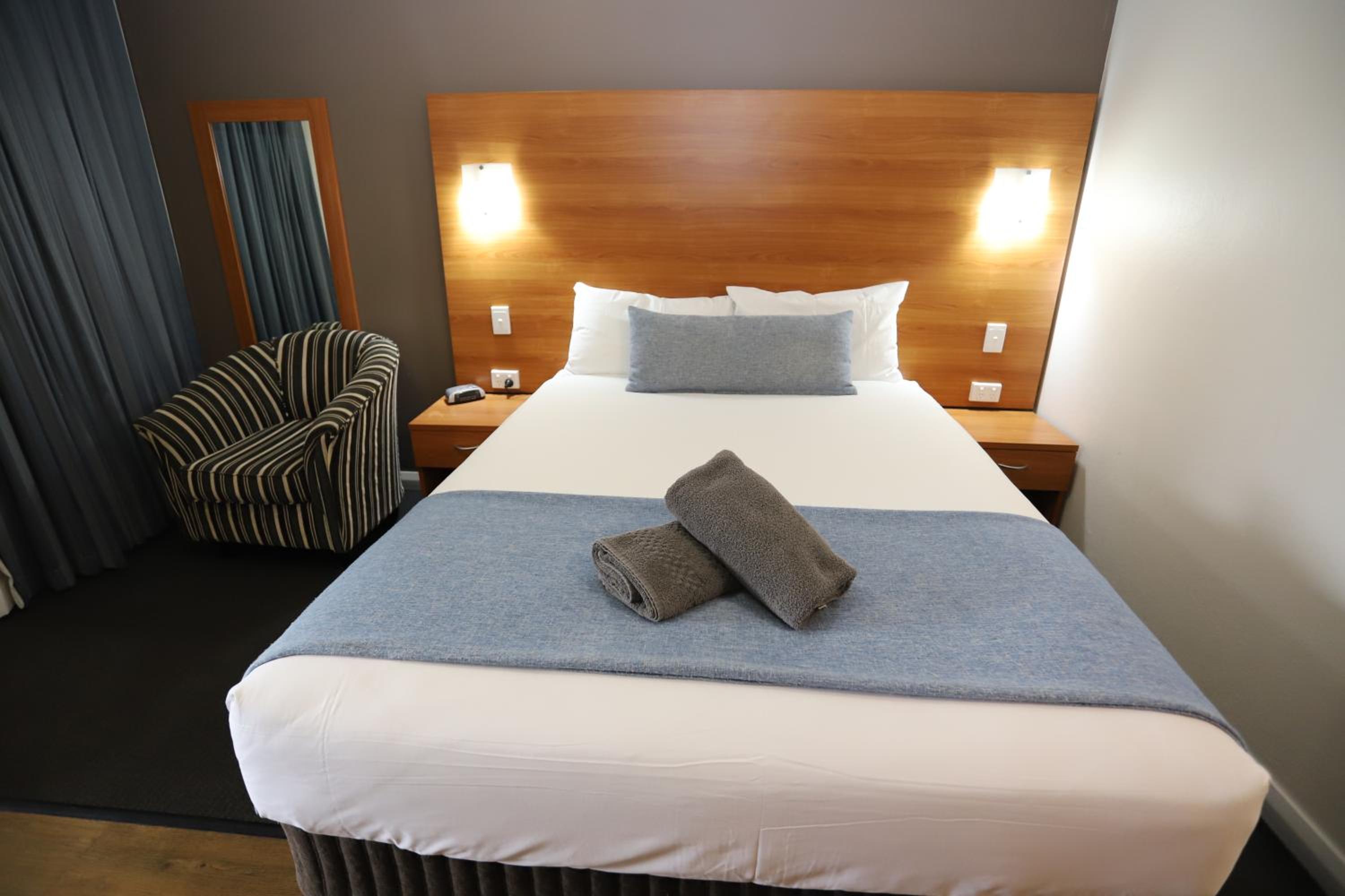 Sleepy Hill Motor Inn