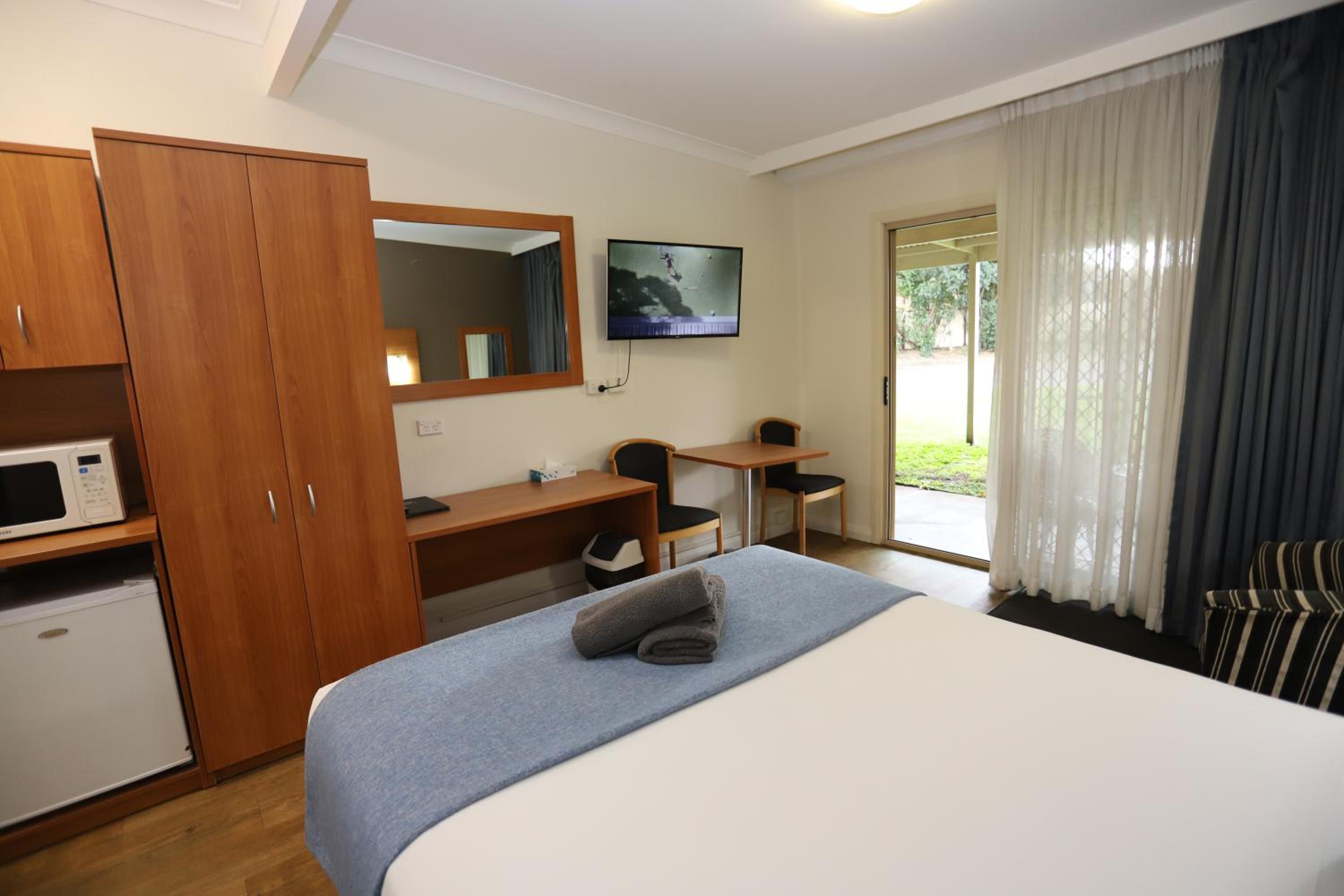 Sleepy Hill Motor Inn