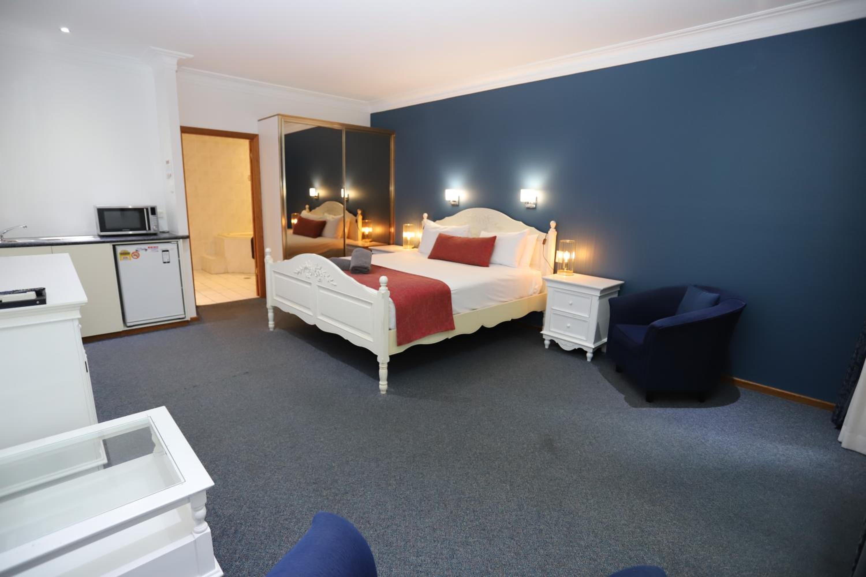 Sleepy Hill Motor Inn
