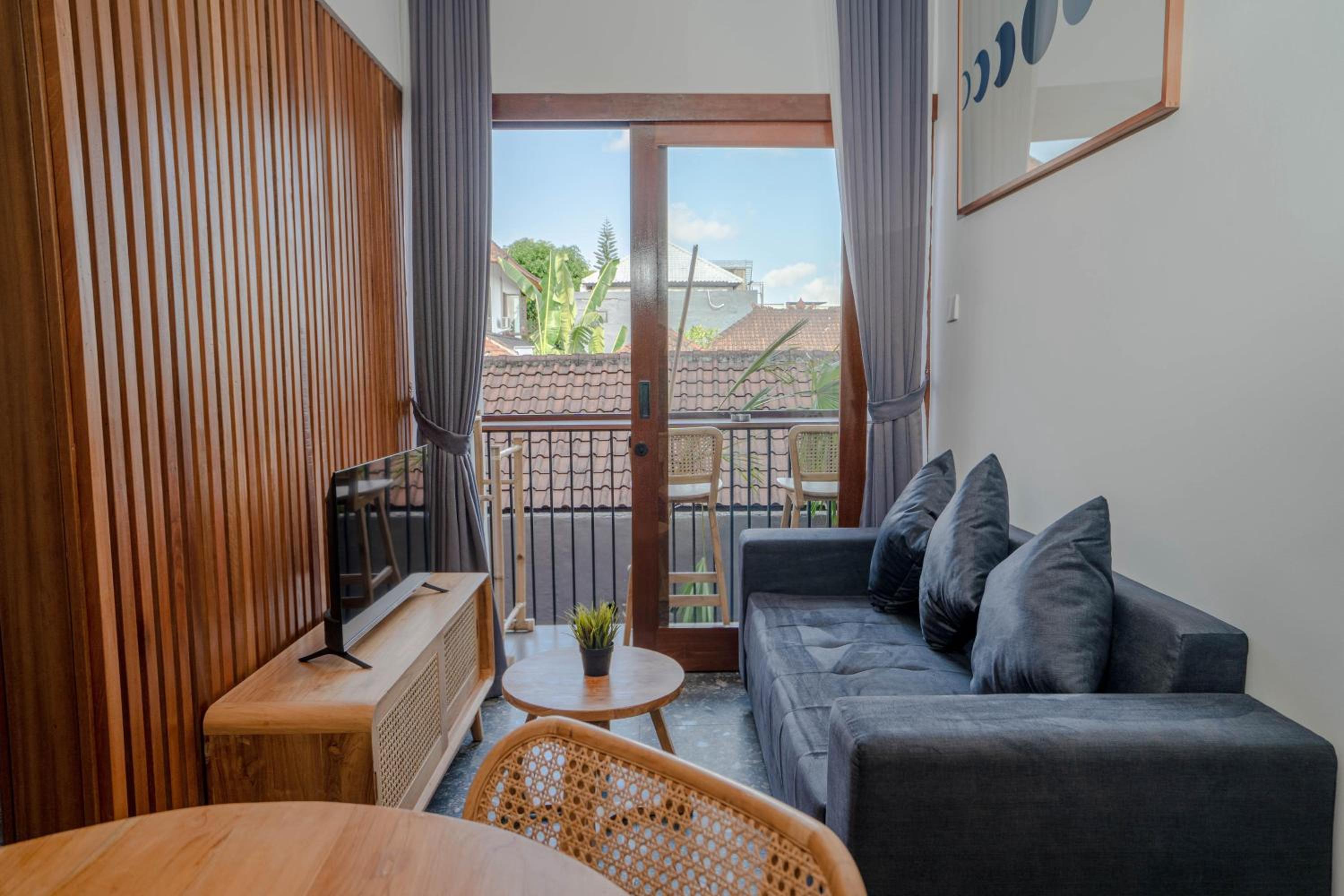 Kumiko Apartment