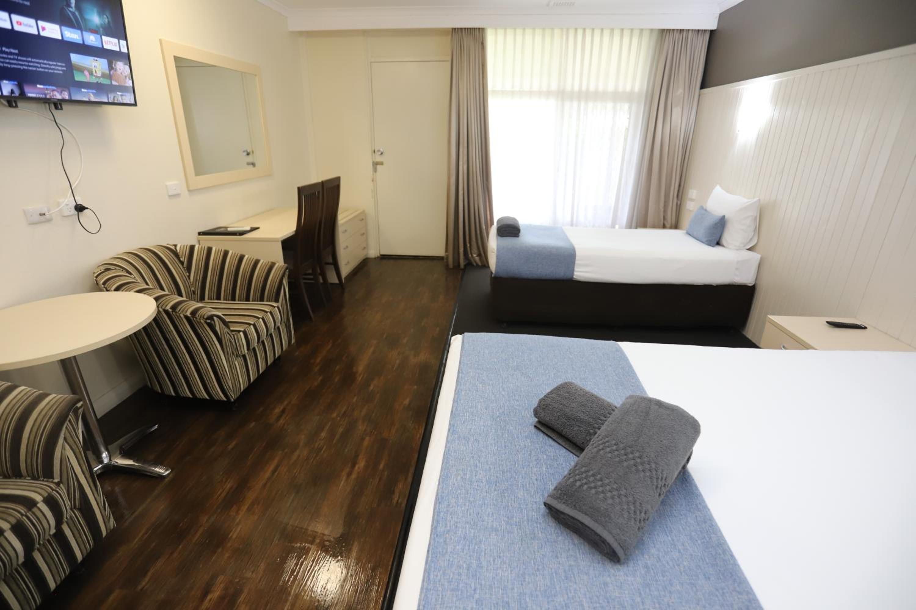 Sleepy Hill Motor Inn