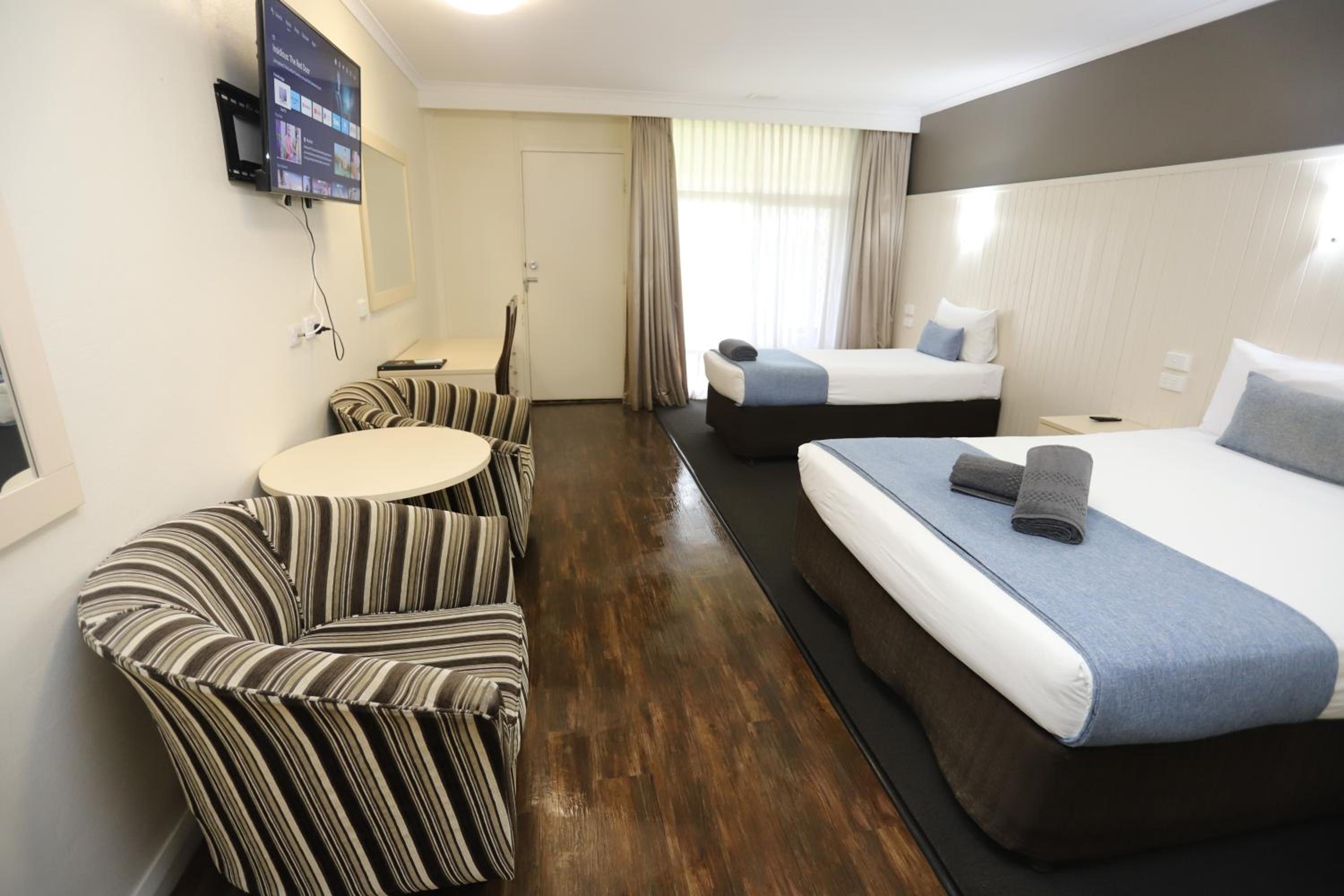 Sleepy Hill Motor Inn