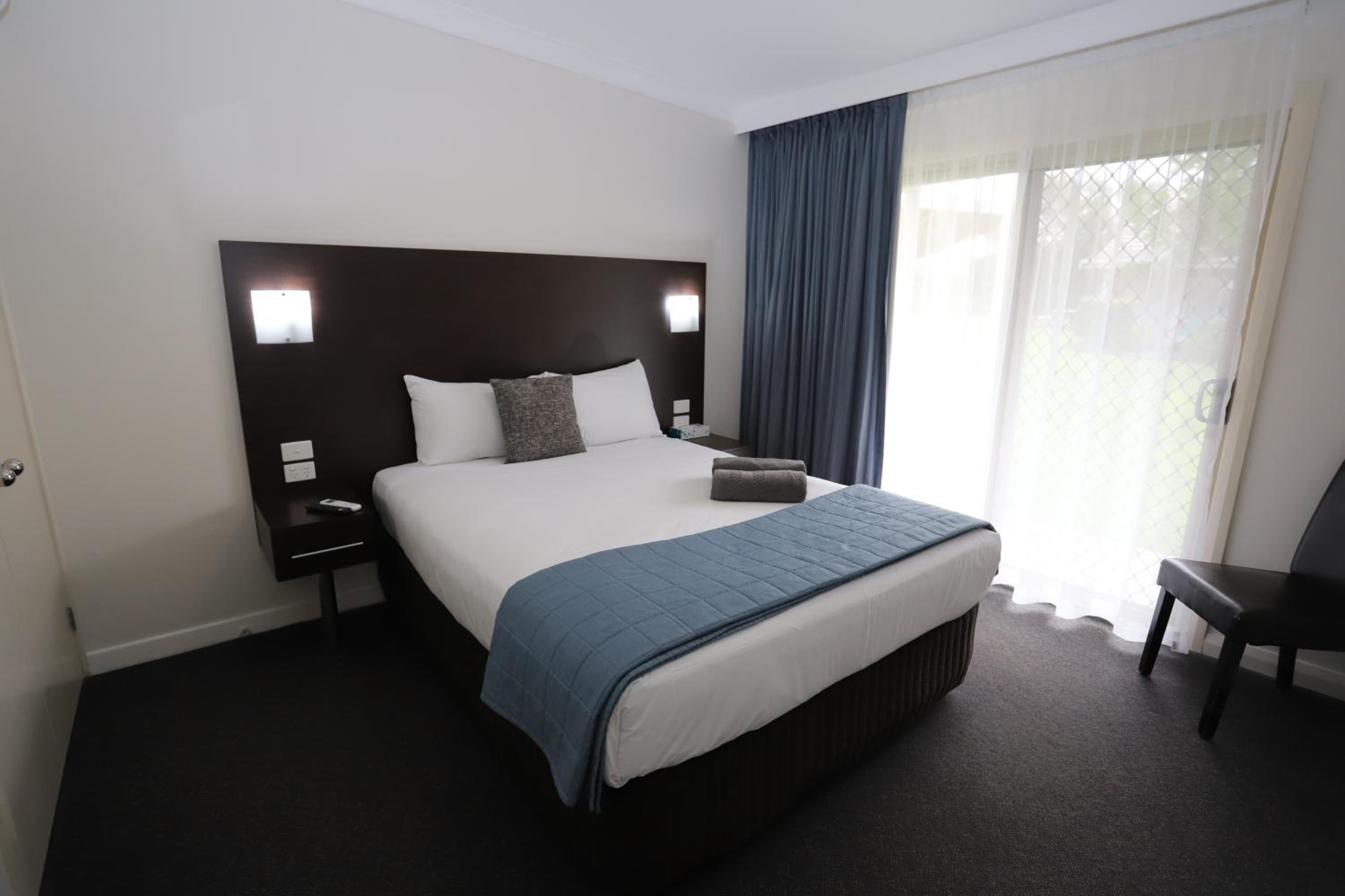 Sleepy Hill Motor Inn