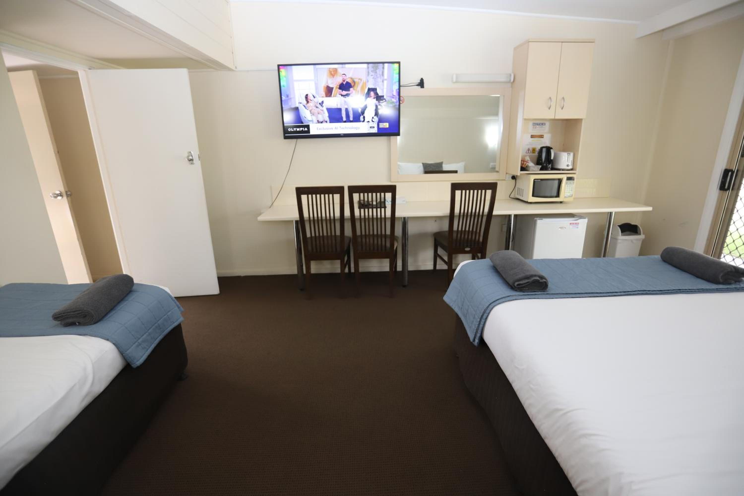 Sleepy Hill Motor Inn