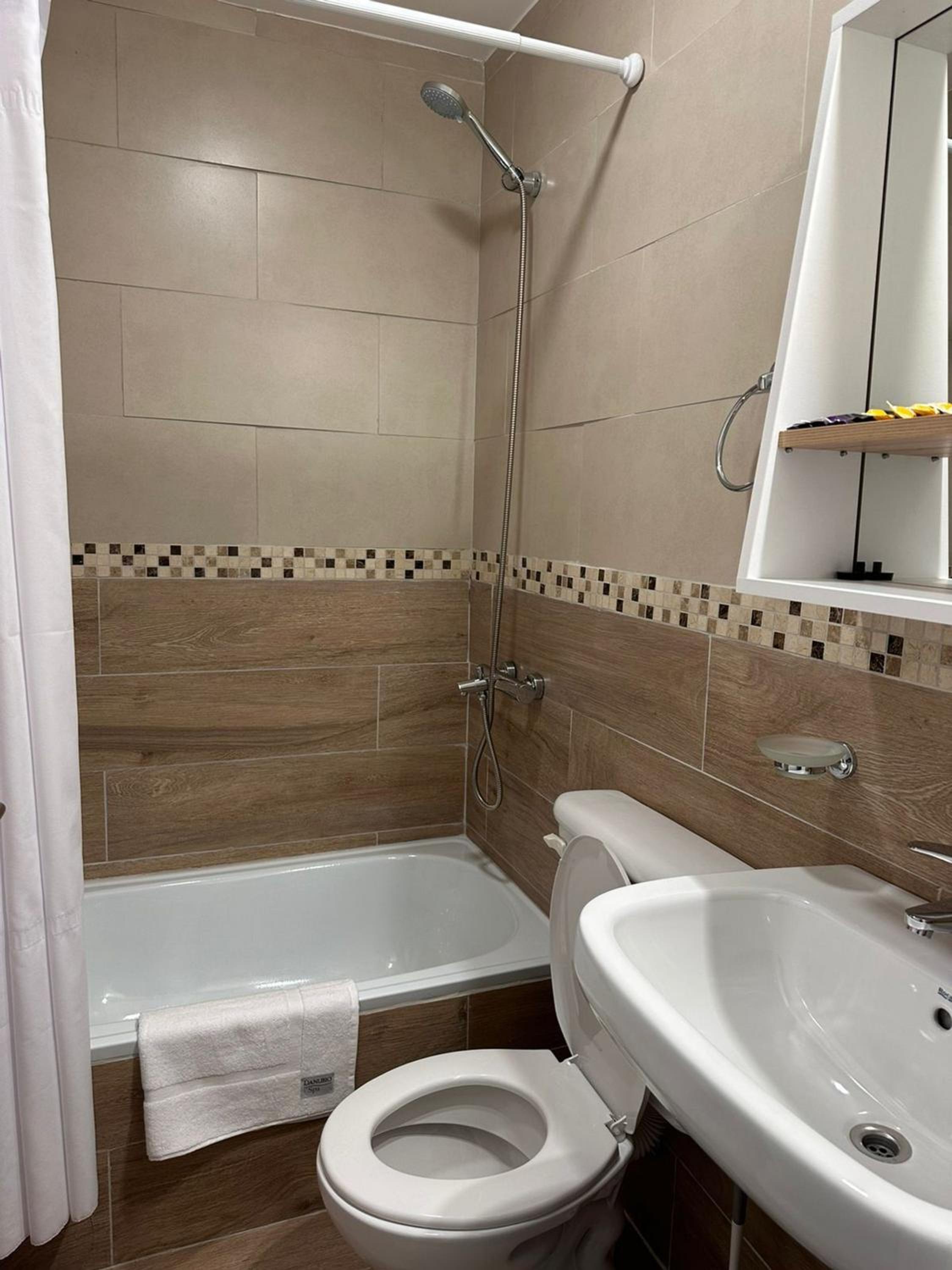 Aunaisin - Apartamentos 9 de julio 52