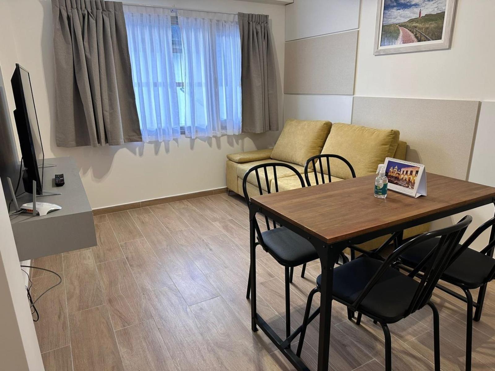 Aunaisin - Apartamentos 9 de julio 52