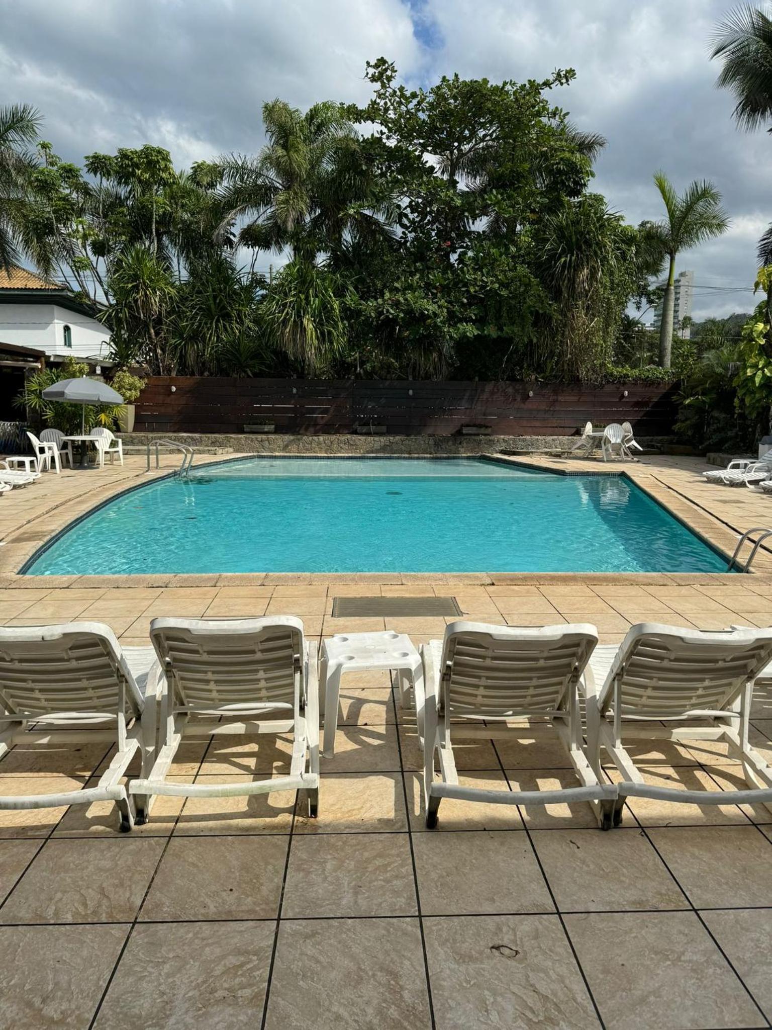 Suítes Delphin pé na areia