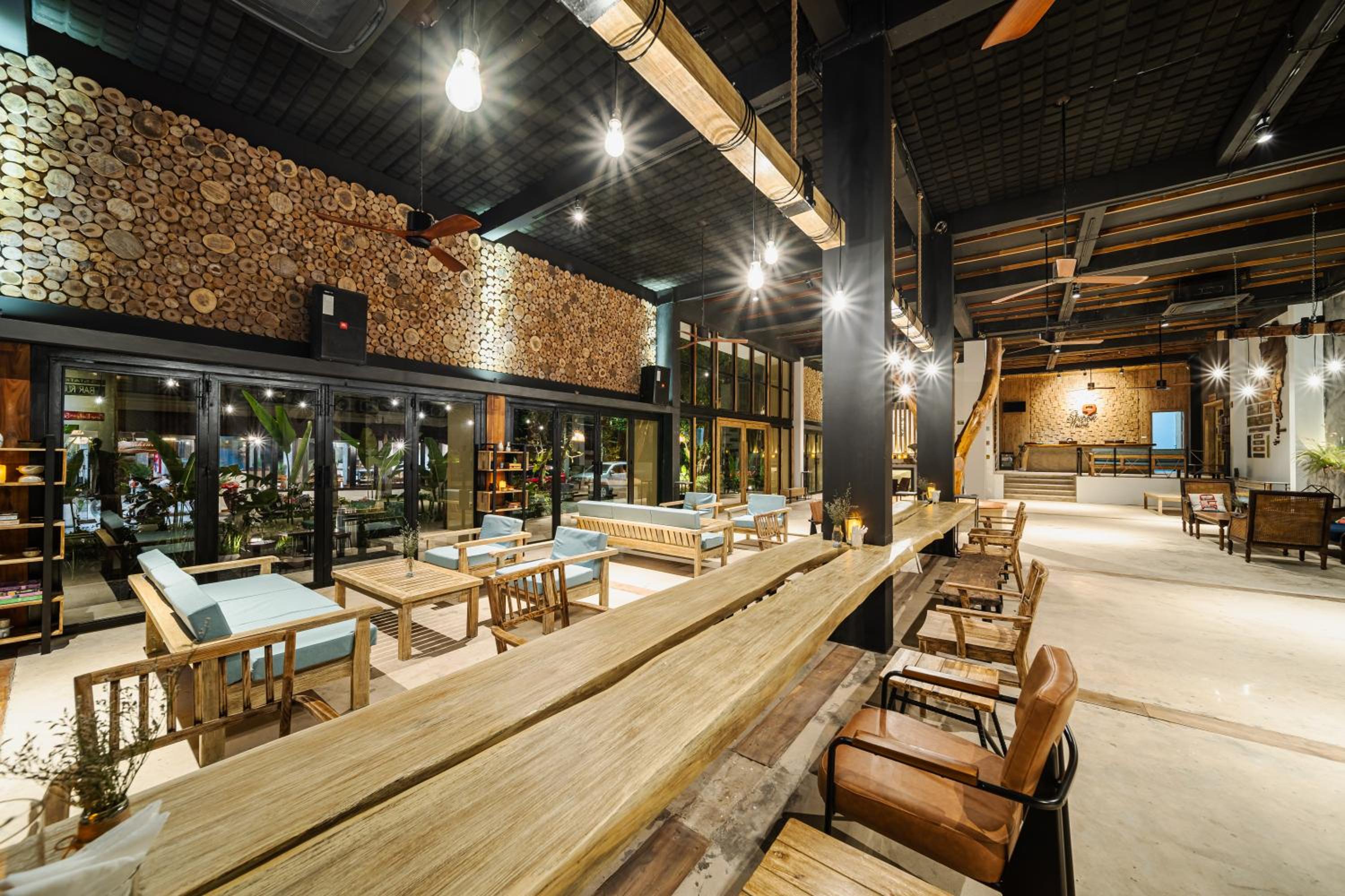 9Station Hostel & Bar Phu Quoc
