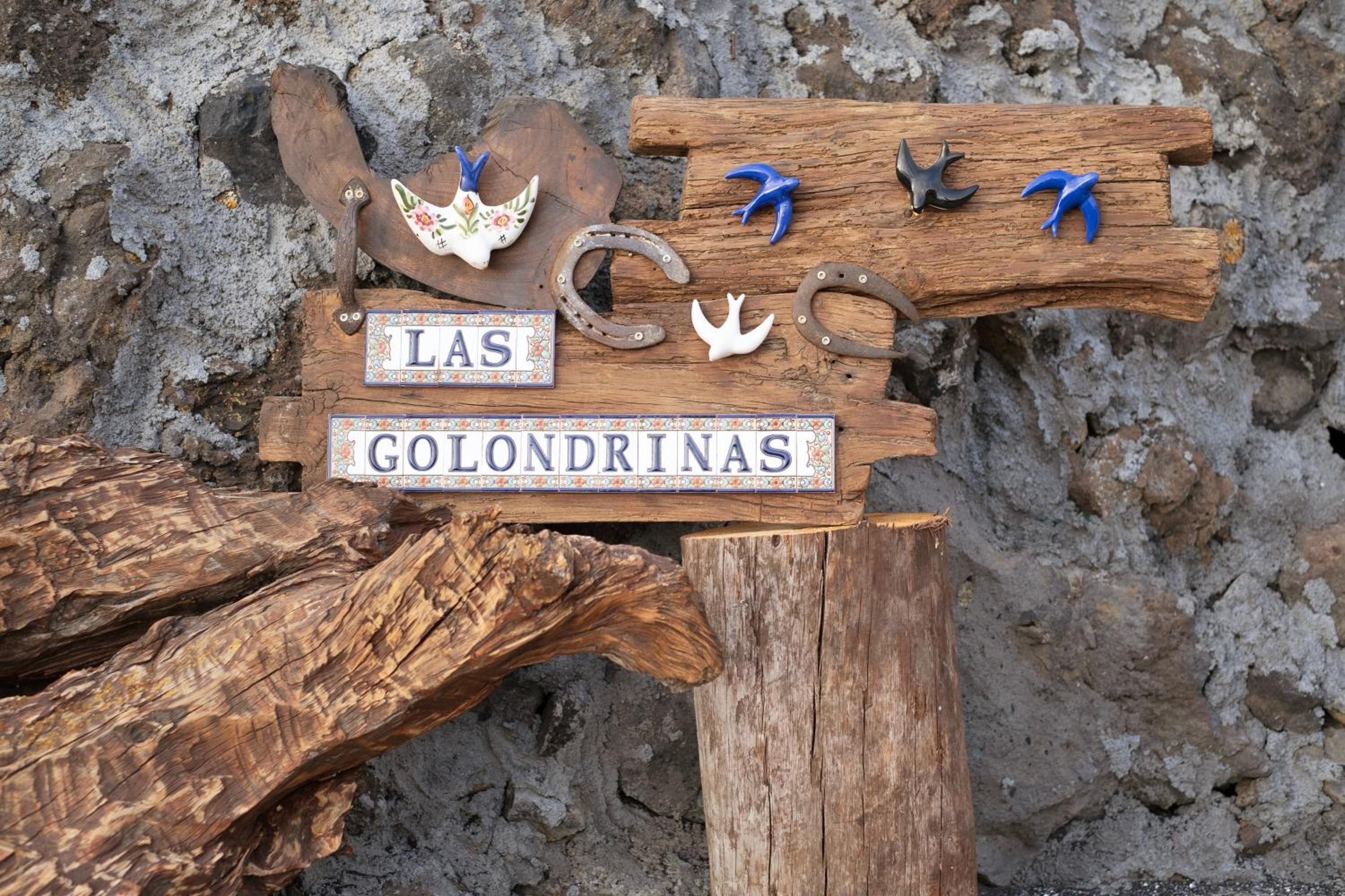 Las Golondrinas