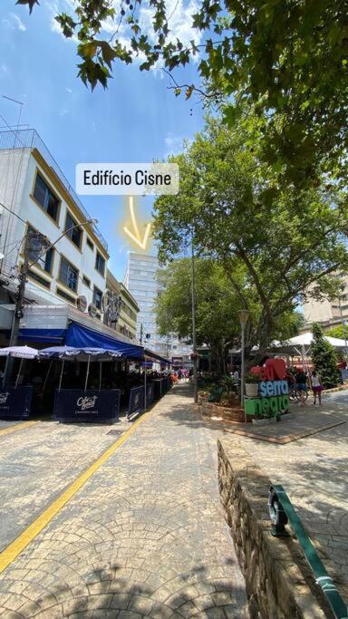 Apto estúdio na praça central