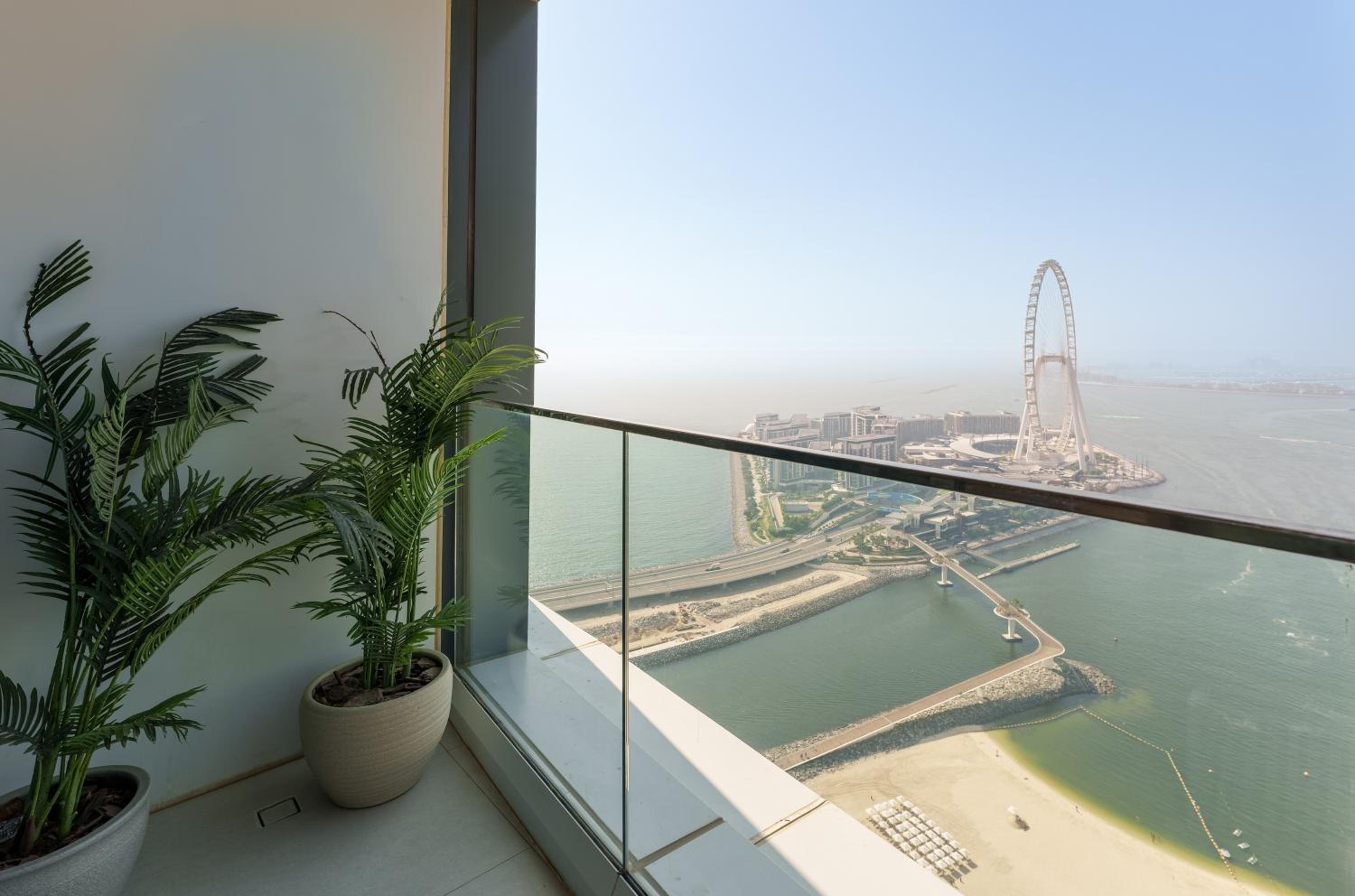 Maison Privee - Luxury Living w/ Superb Sea Views in Address JBR