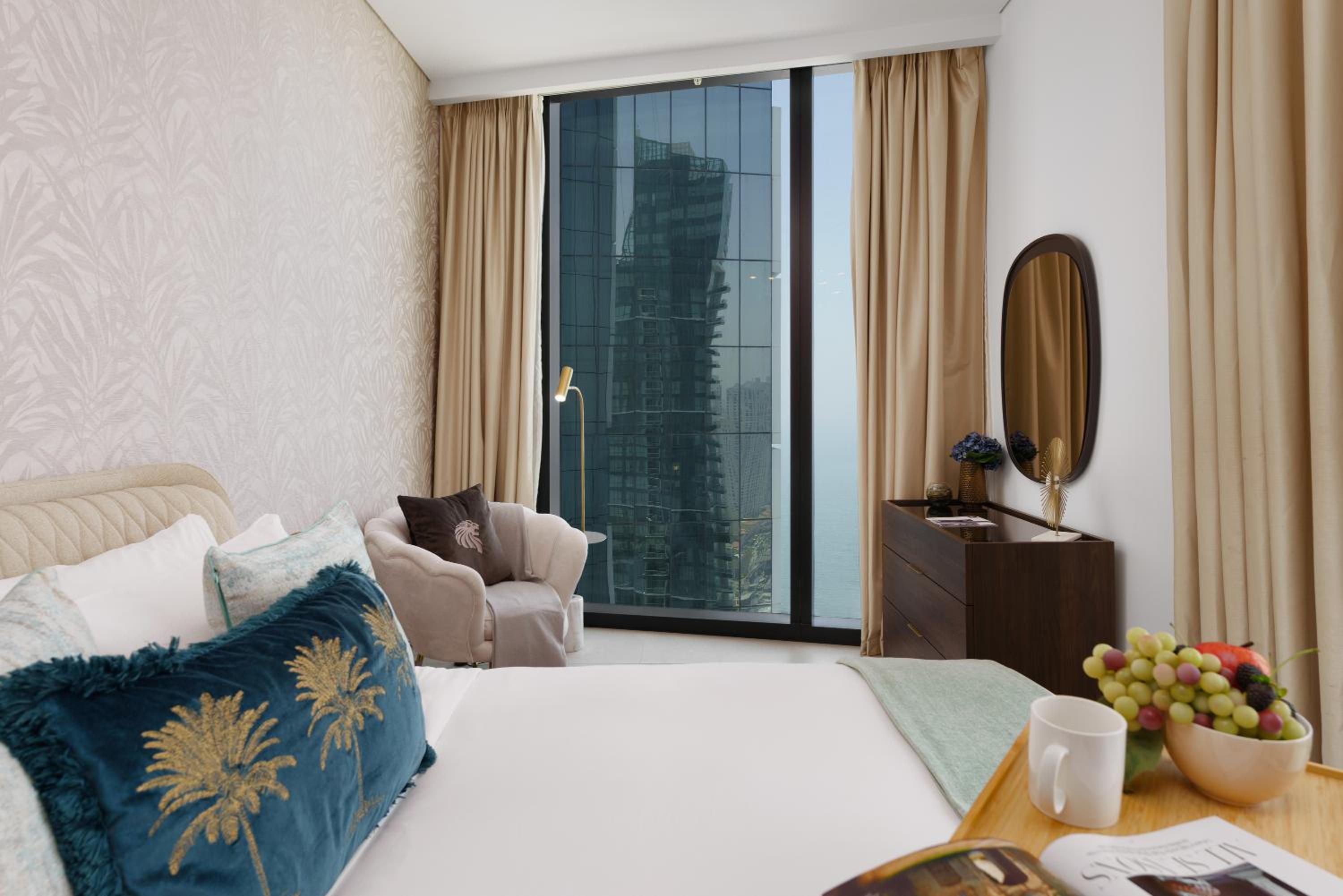 Maison Privee - Luxury Living w/ Superb Sea Views in Address JBR