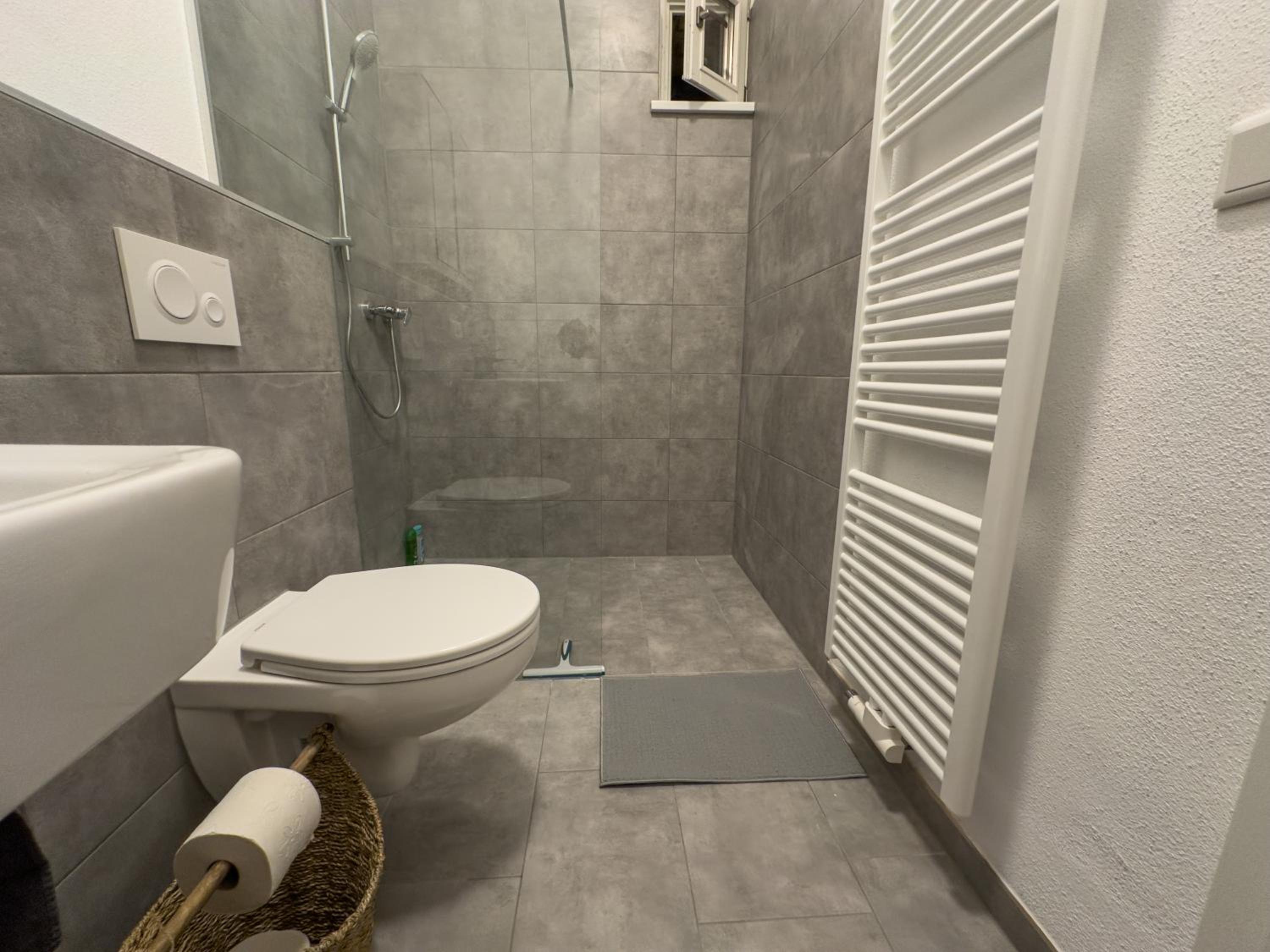 Moderne Wohnung im Zentrum der Altstadt - Altbau Flair, WLAN