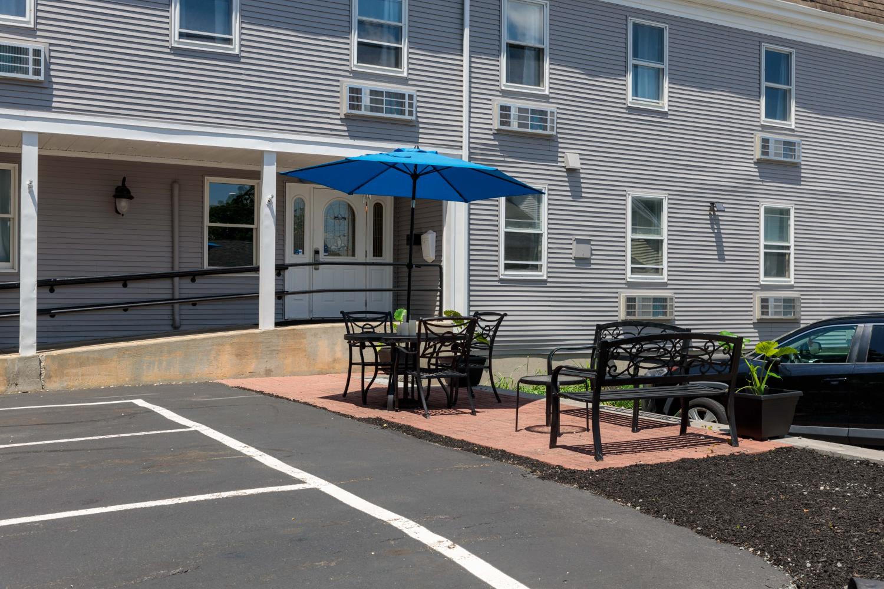 Westborough Inn