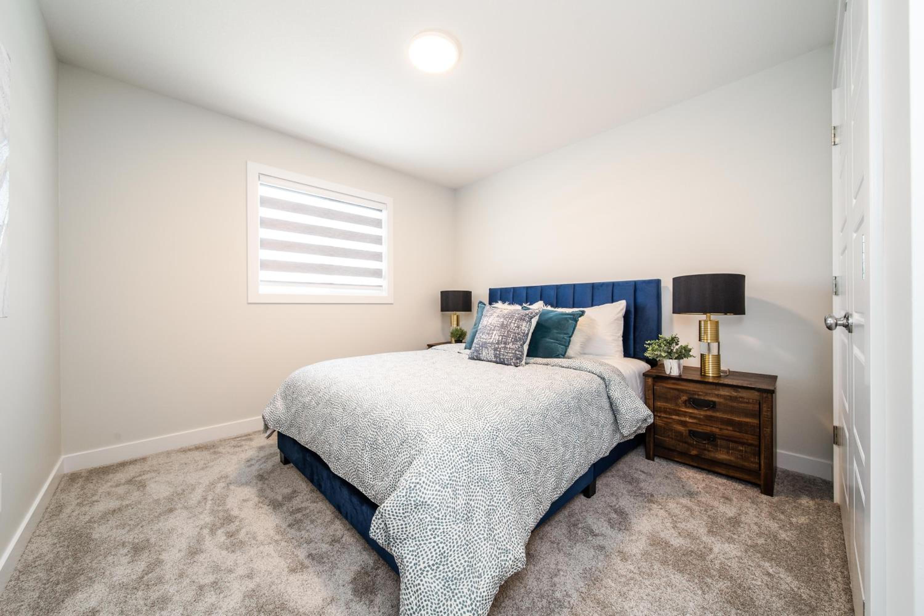 Beautiful Elegant Home Sleeps 10, Free Parking, Central AC