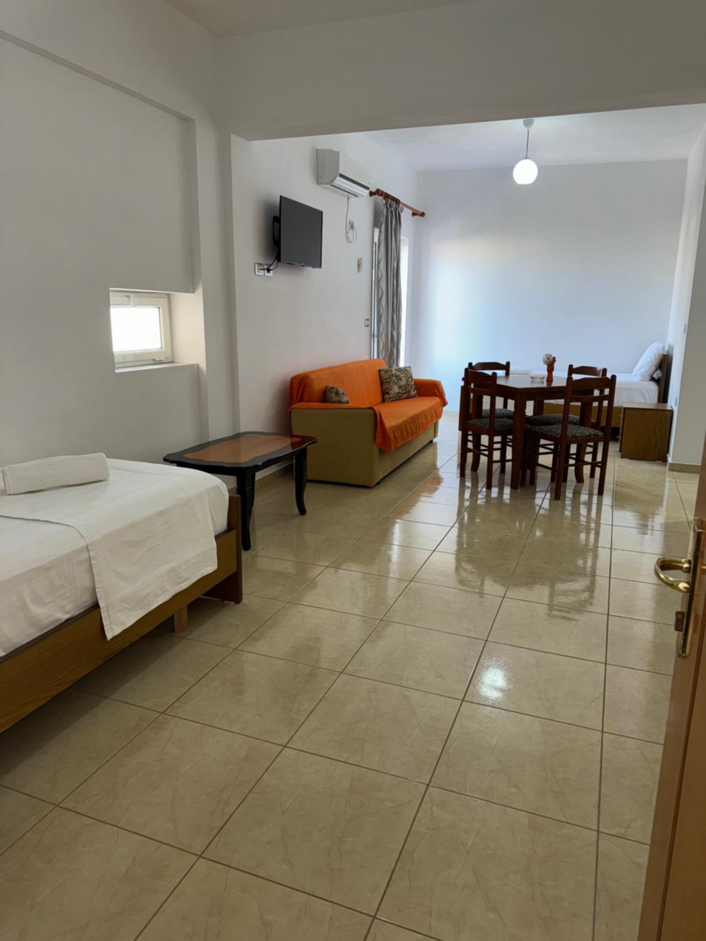 Aleksander ApartHotel