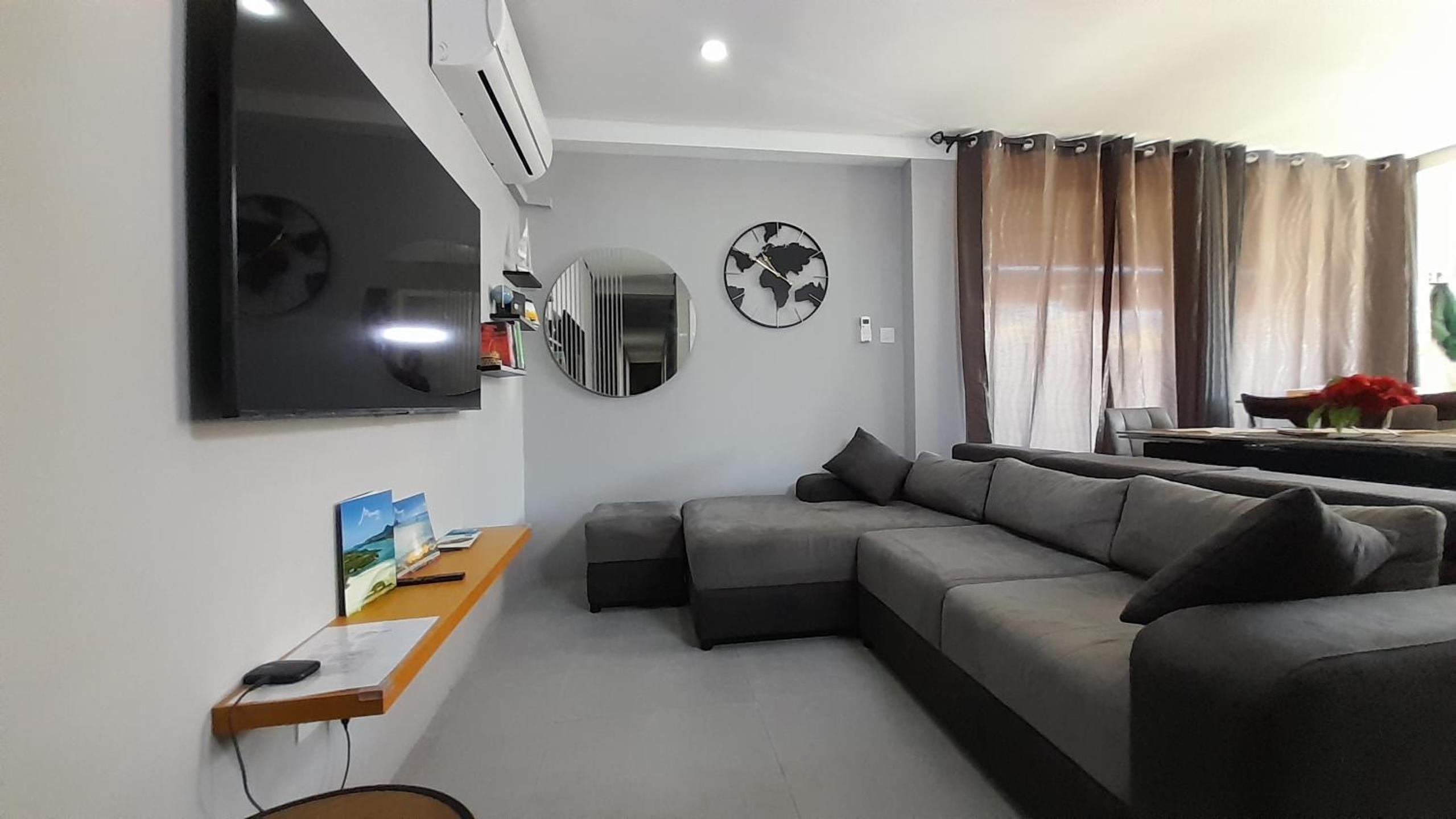 Luxury Apartment 150 m from the beach view 3