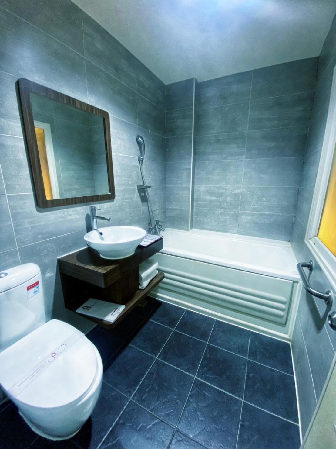 Hua Xiang Motel - Nanzih view 4