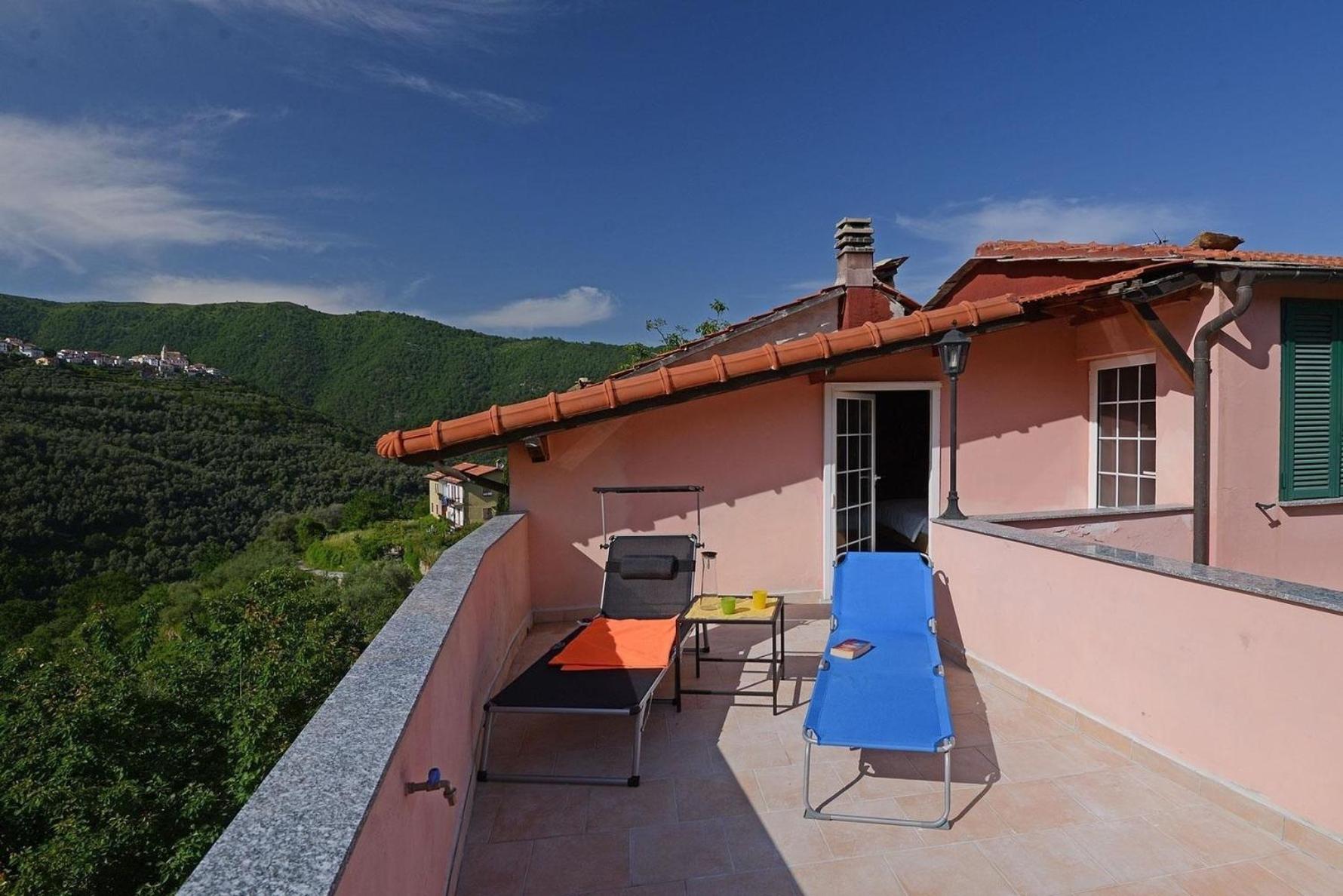 Ferienhaus in Tavole mit großem Pool view 5