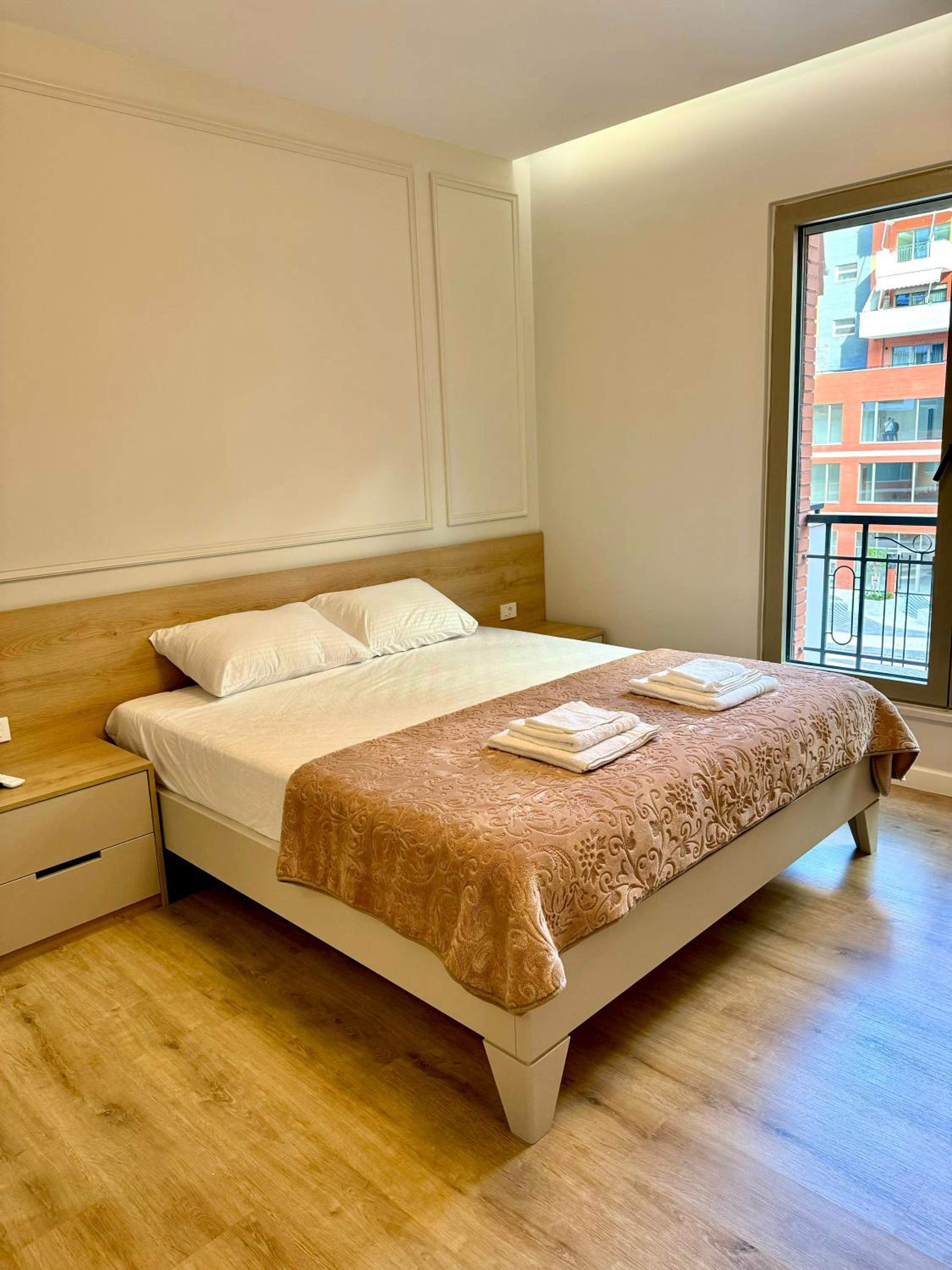 Denis Luxury Apartment Delijorgji