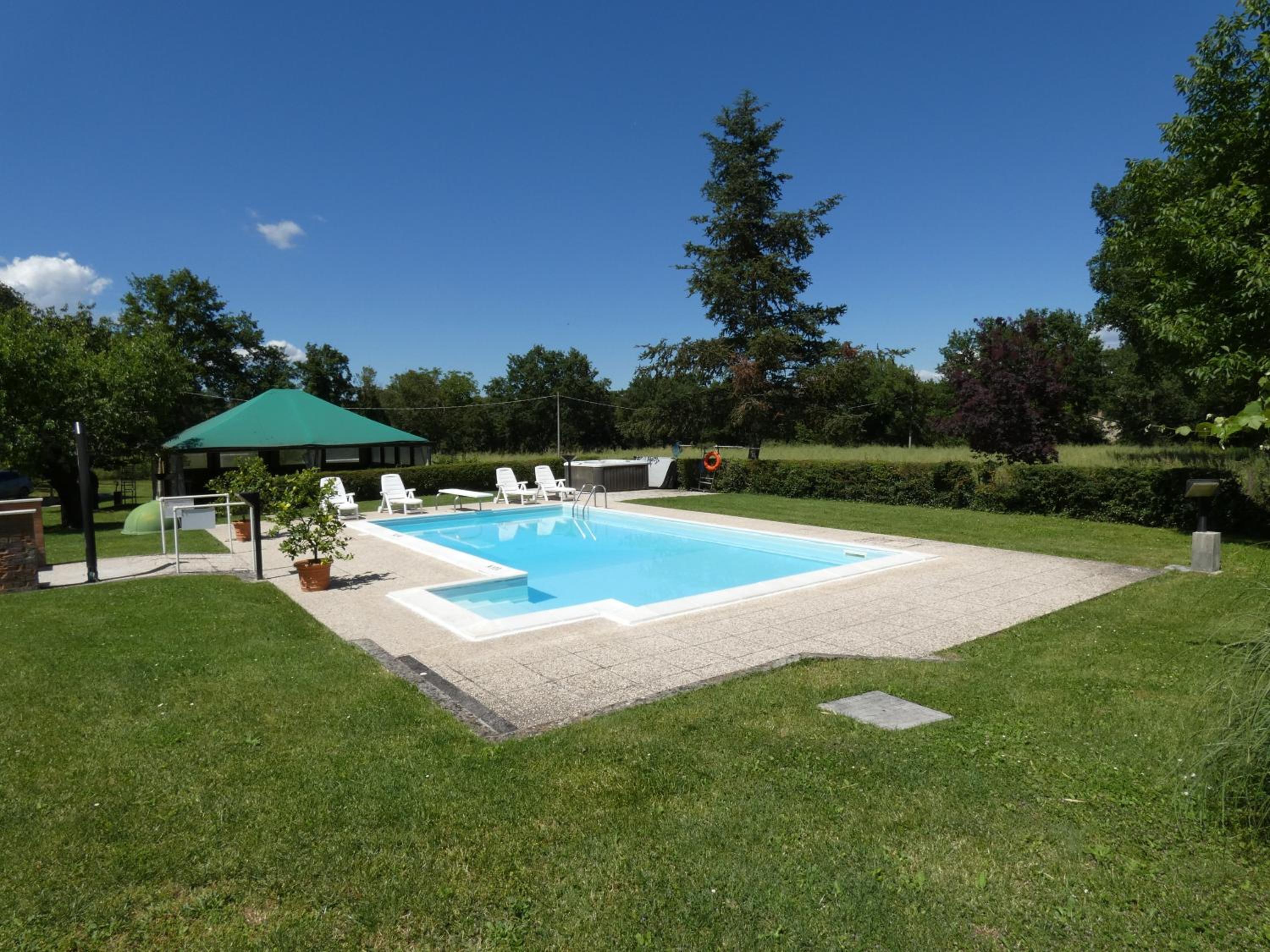 Scappo in Umbria, Casale Piccino
