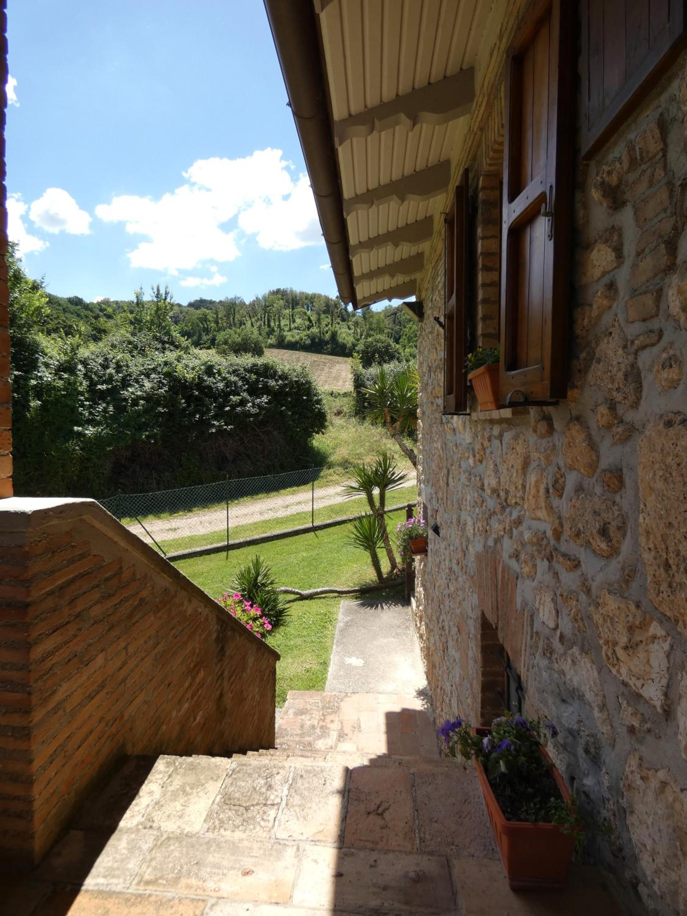 Scappo in Umbria, Casale Piccino