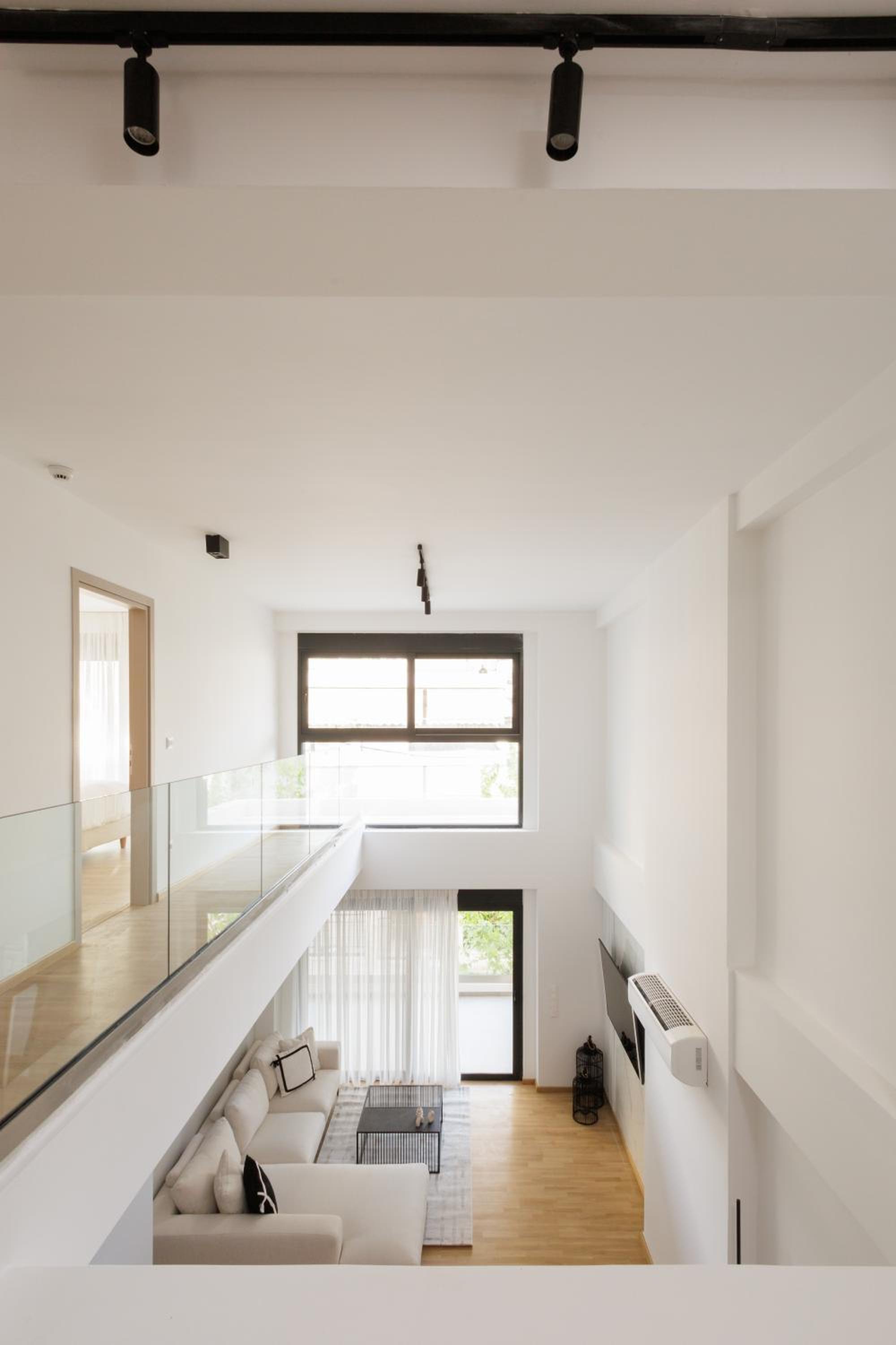 LUX&EASY Pefki Suite