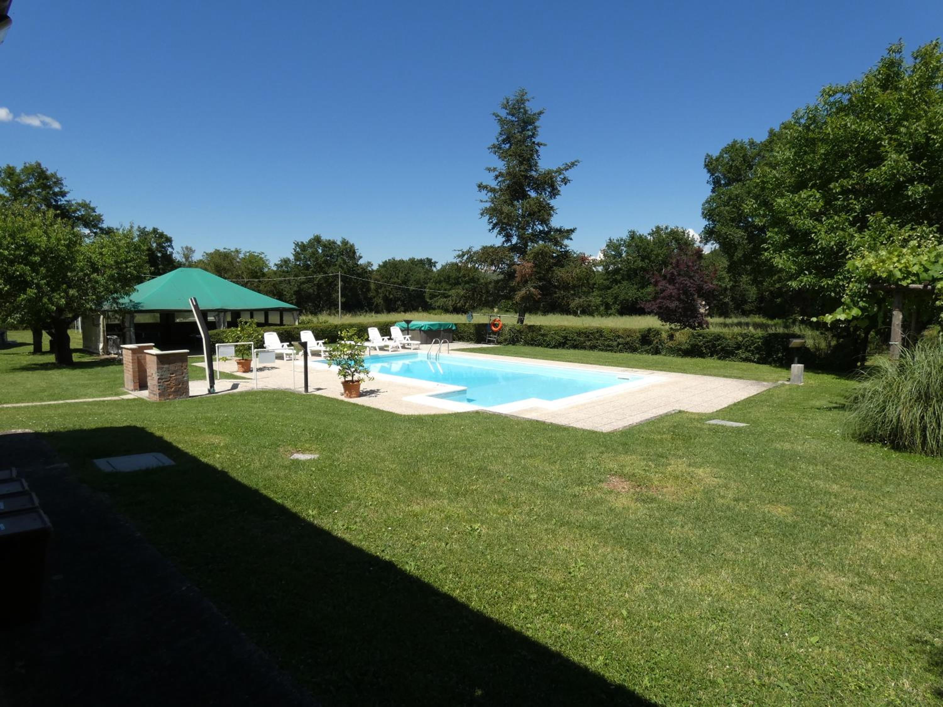 Scappo in Umbria, Casale Piccino