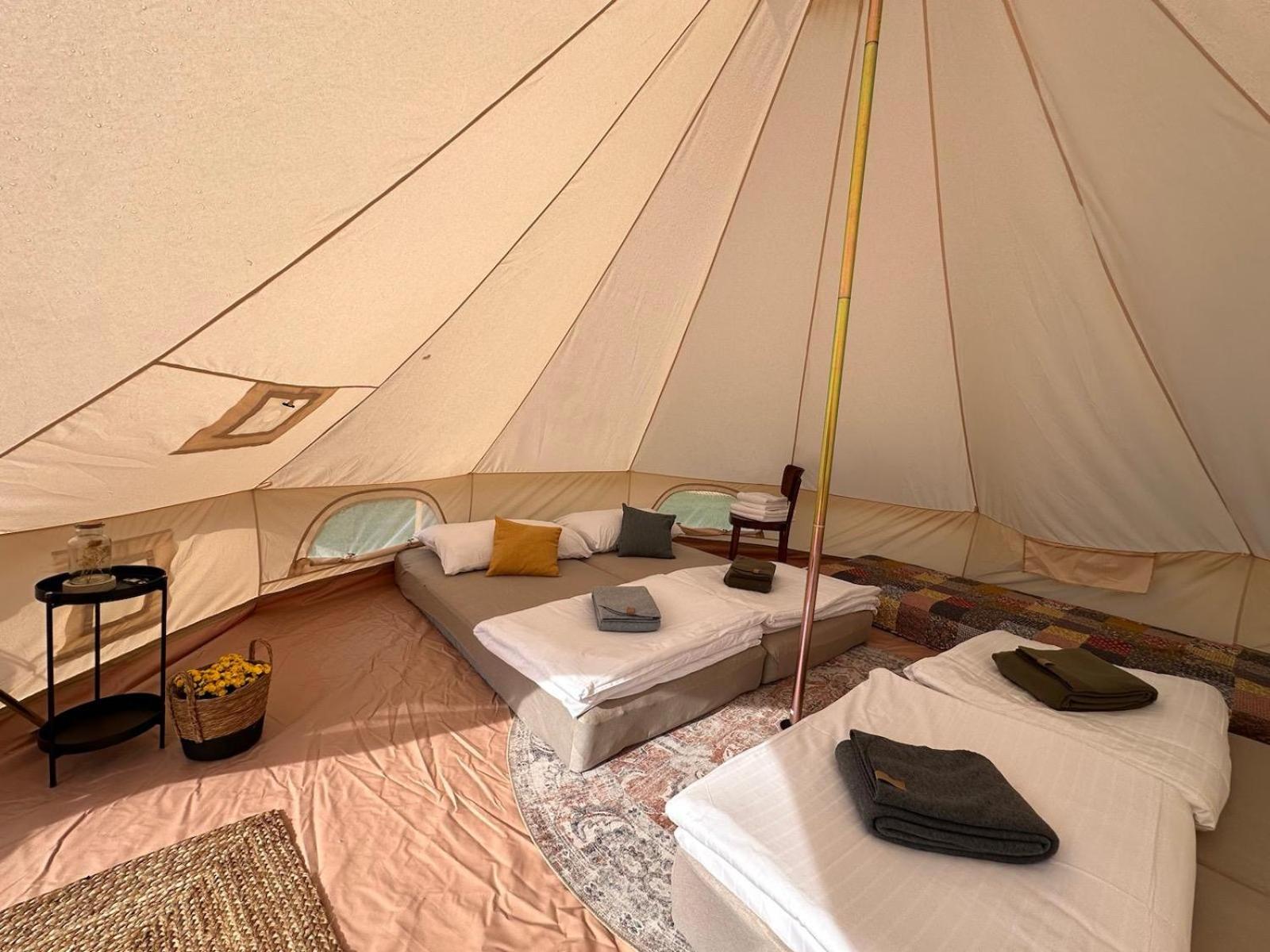 Farma Bláto - Apartmány Sýpka a glamping