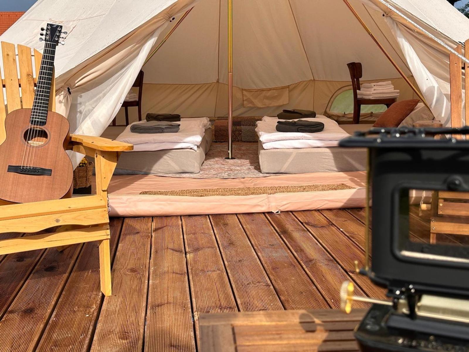 Farma Bláto - Apartmány Sýpka a glamping
