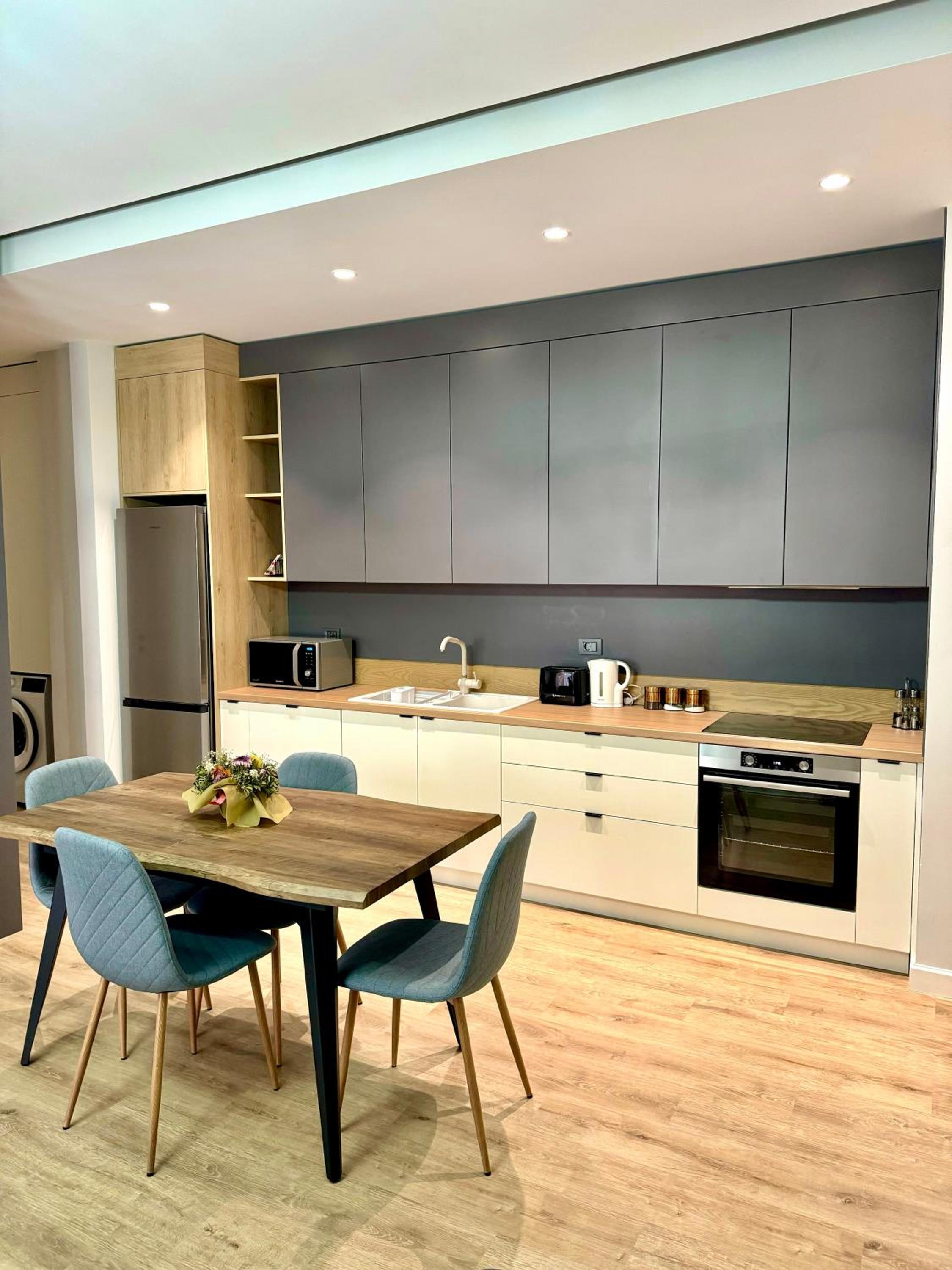 Denis Luxury Apartment Delijorgji
