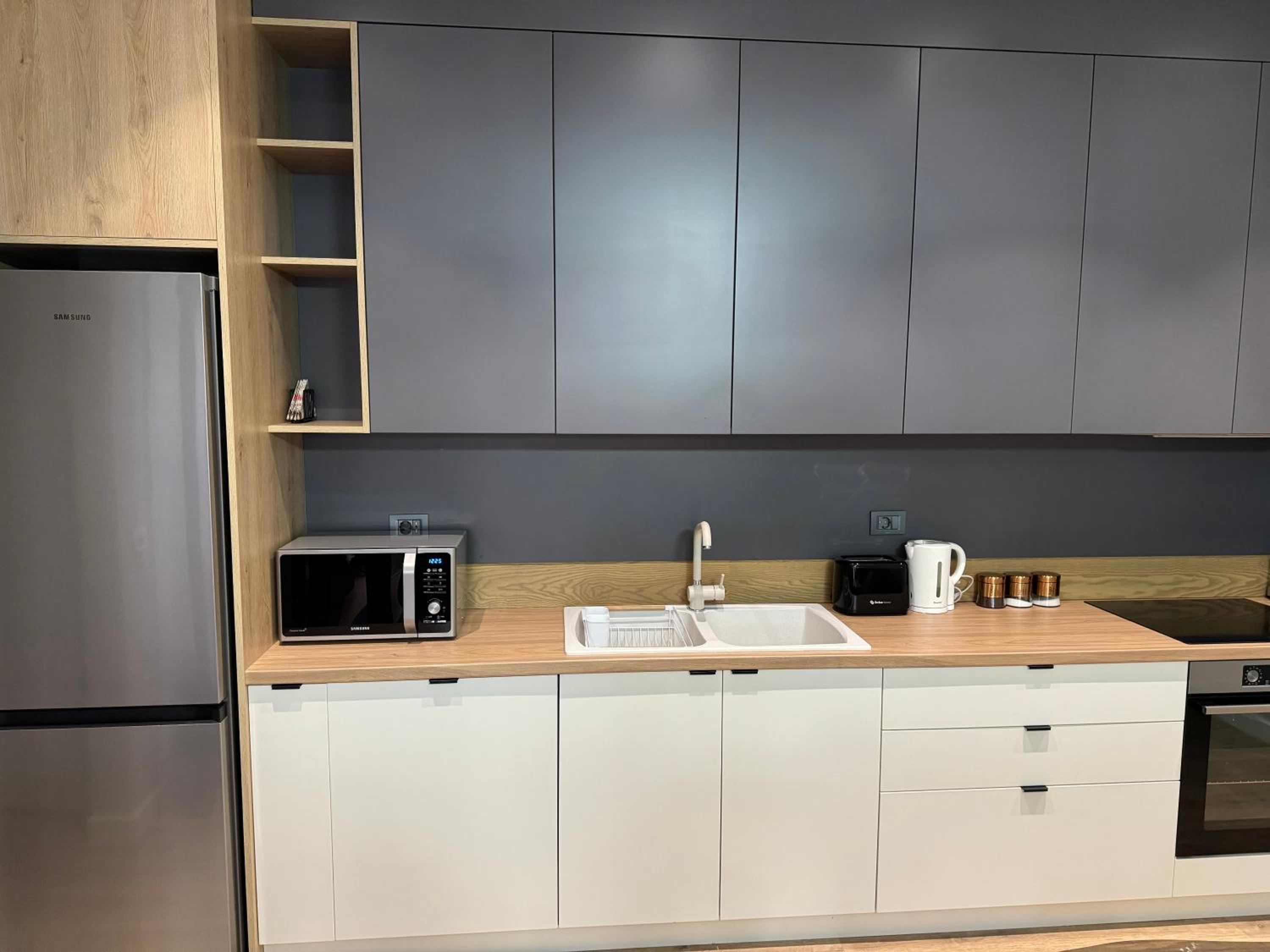 Denis Luxury Apartment Delijorgji