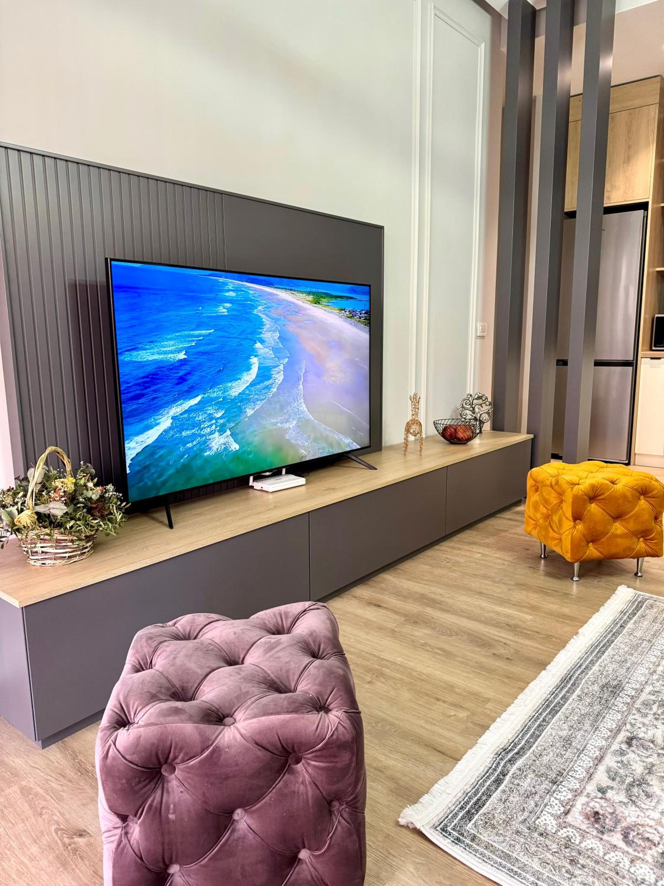 Denis Luxury Apartment Delijorgji