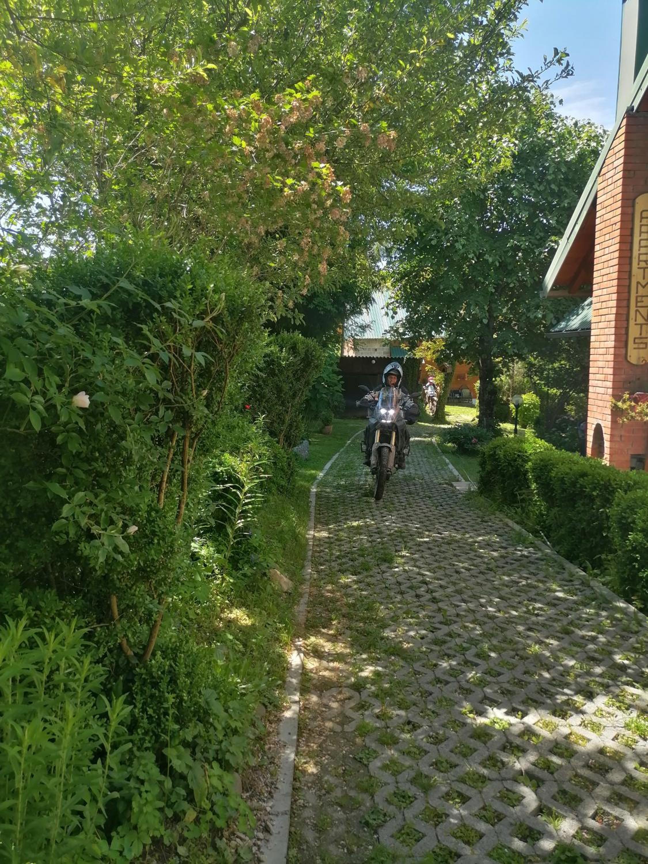 Photo 18