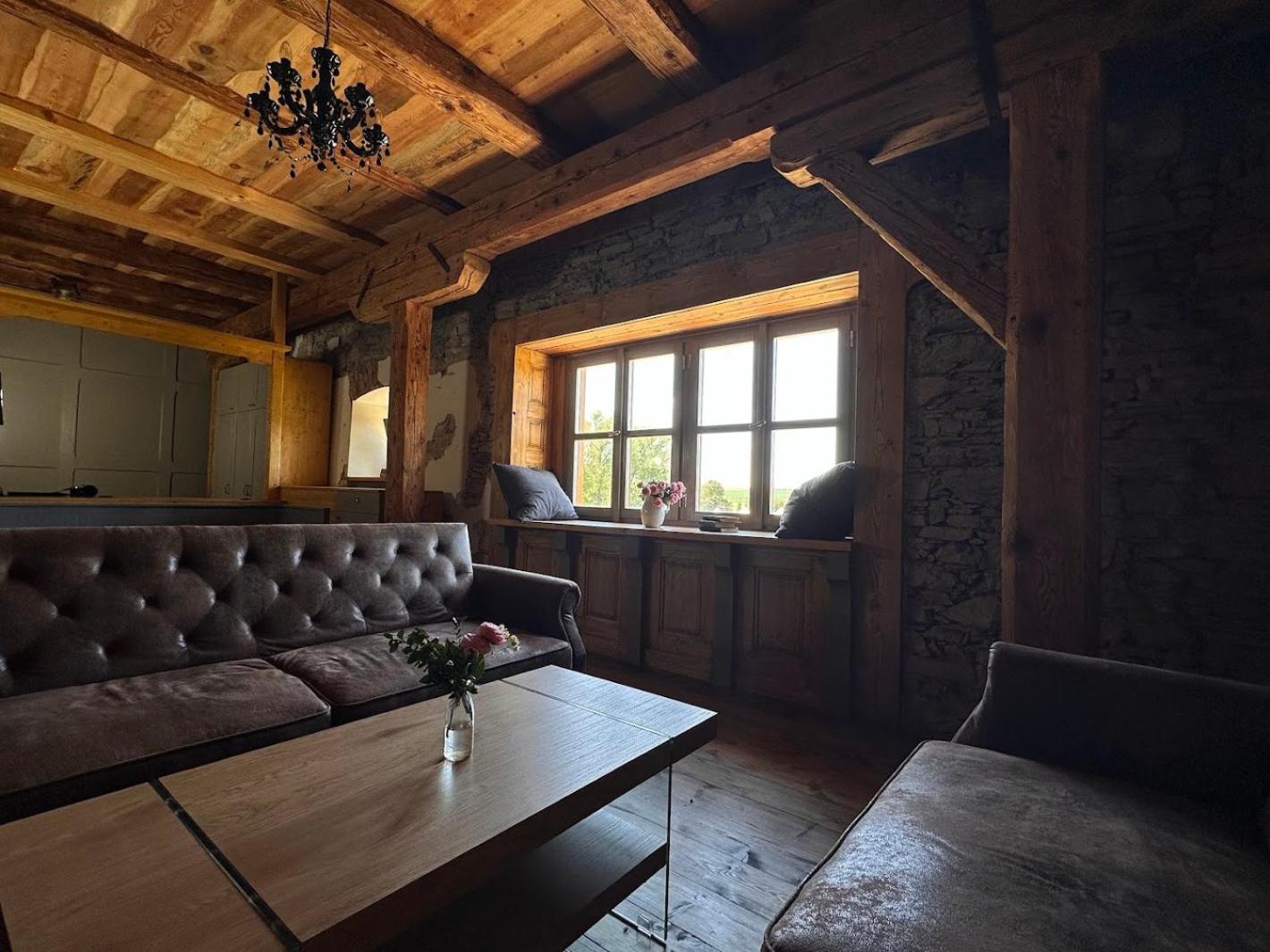 Farma Bláto - Apartmány Sýpka a glamping