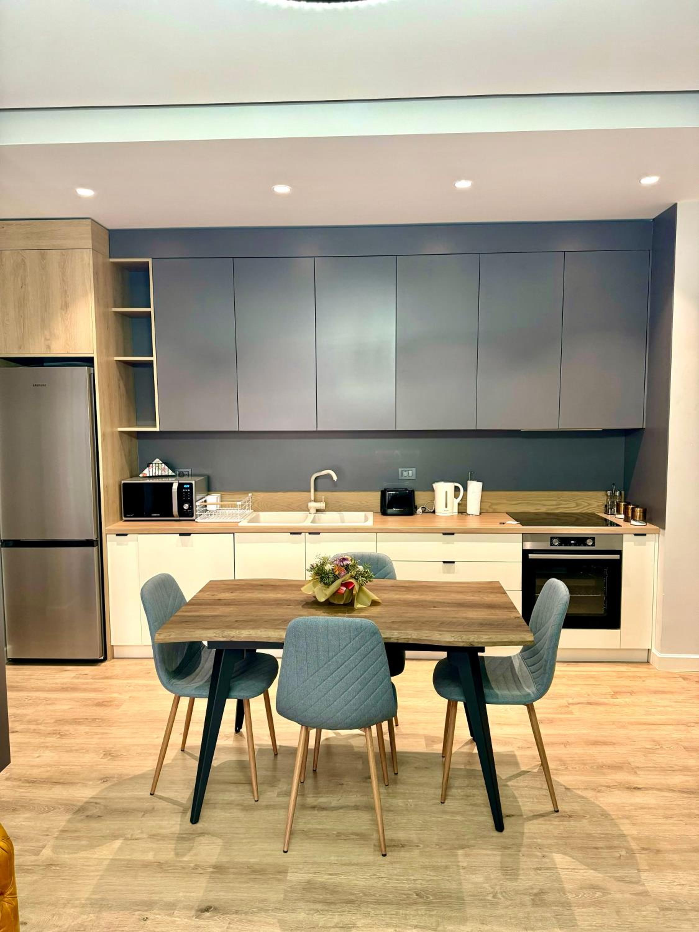 Denis Luxury Apartment Delijorgji