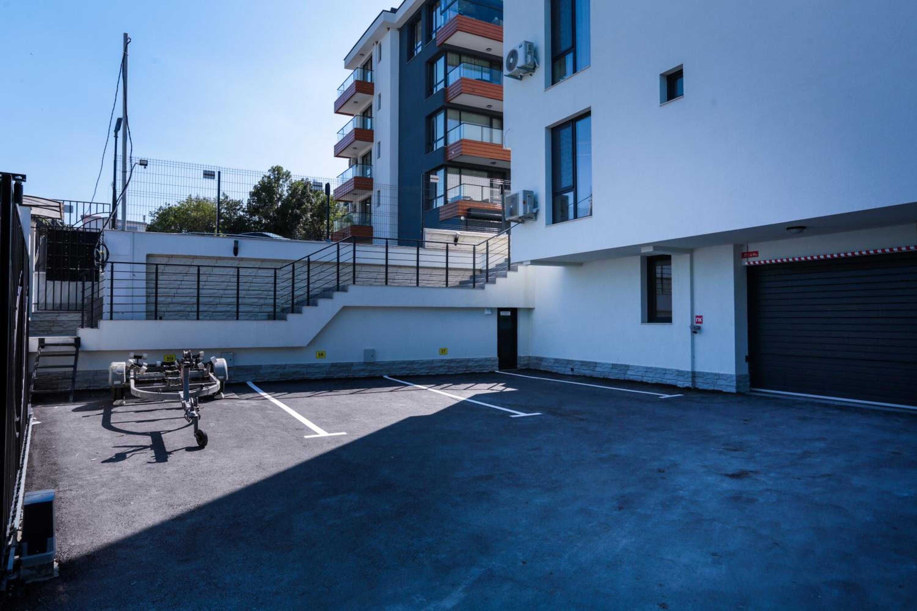 Saint George apartments
