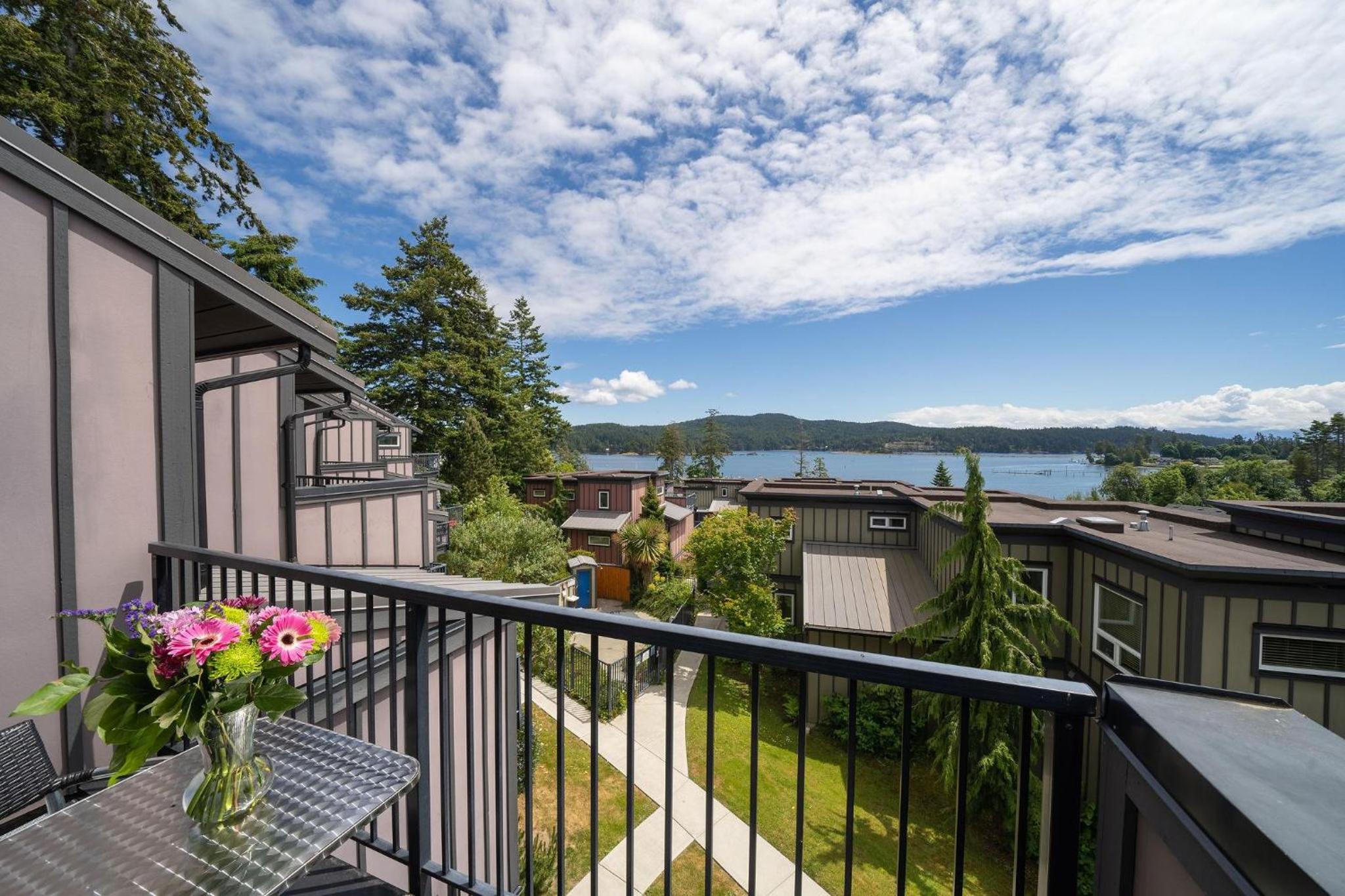 Sooke Harbour Resort & Marina view 5